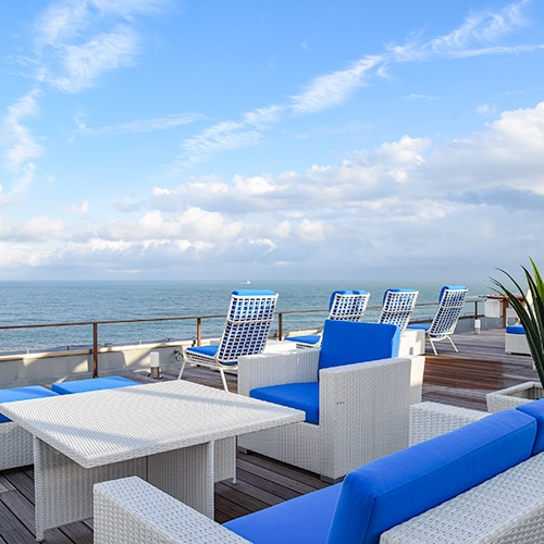 * One-day bath facility "Spa Tsukimi" Sky Terrace