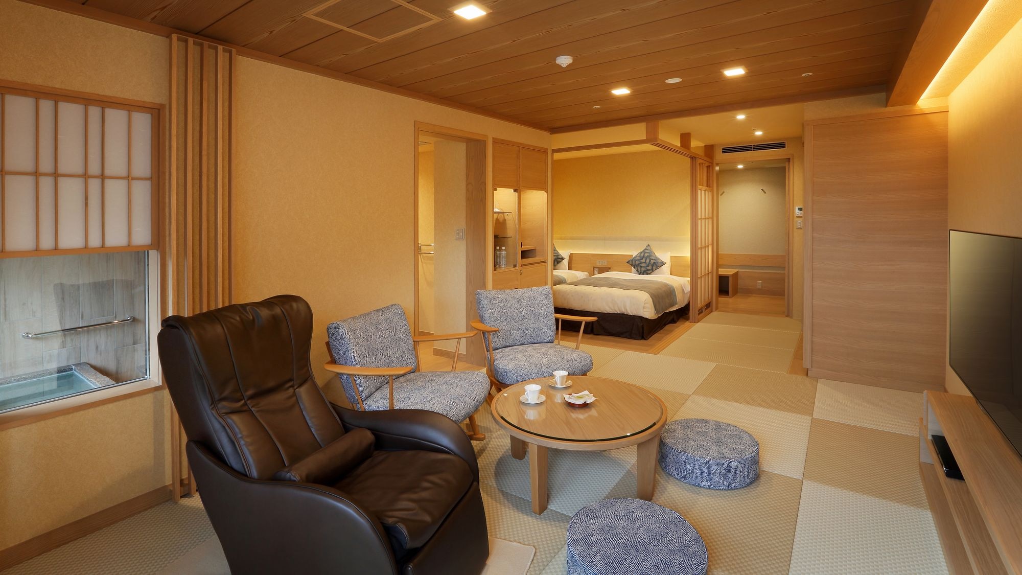 ◆ Superior Japanese and Western room