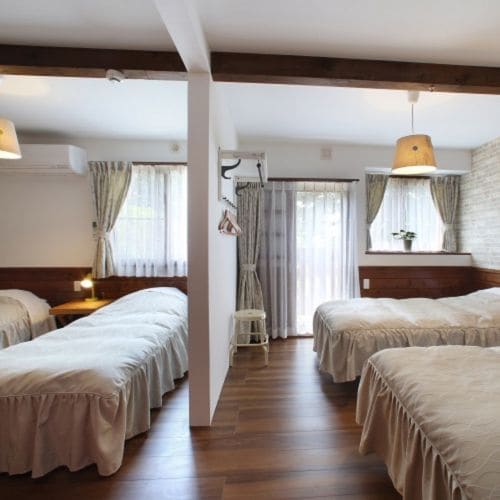 Quadruple room (example)
