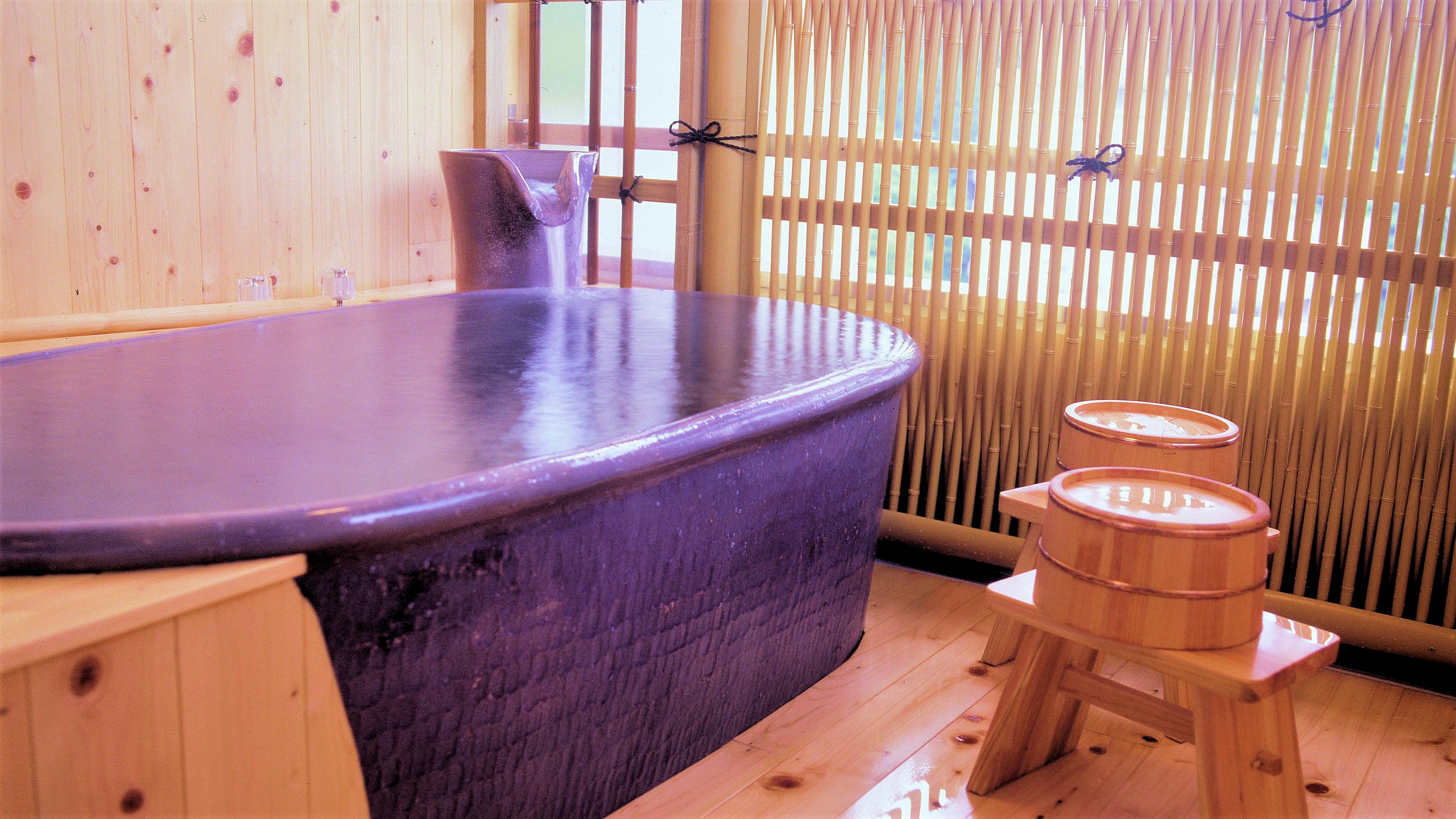 Japanese-style room with hot spring open-air bath [Shion 703]