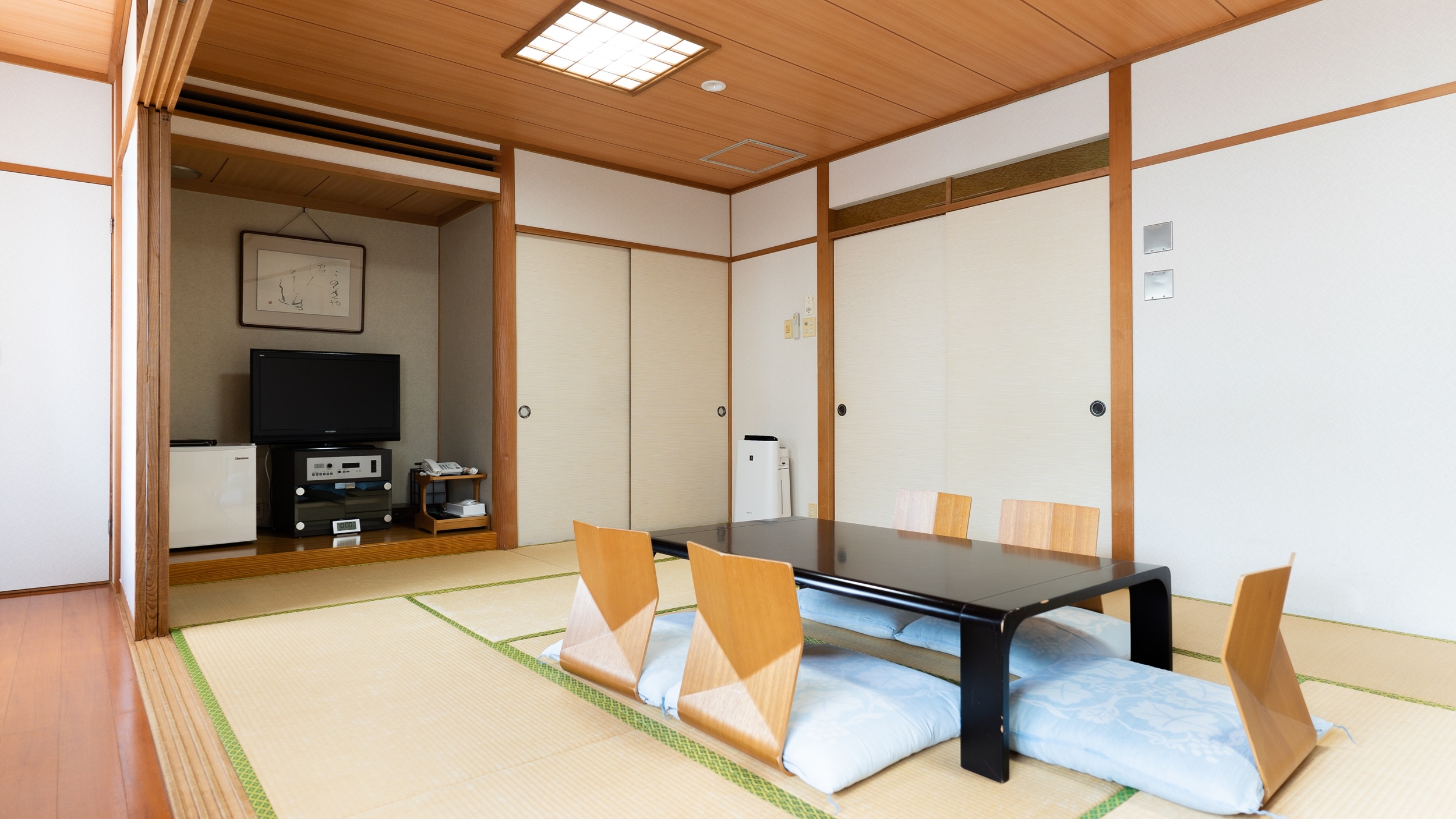 [Japanese-style room] Have fun laying out the futon with your children and enjoying a time filled with smiles and water.