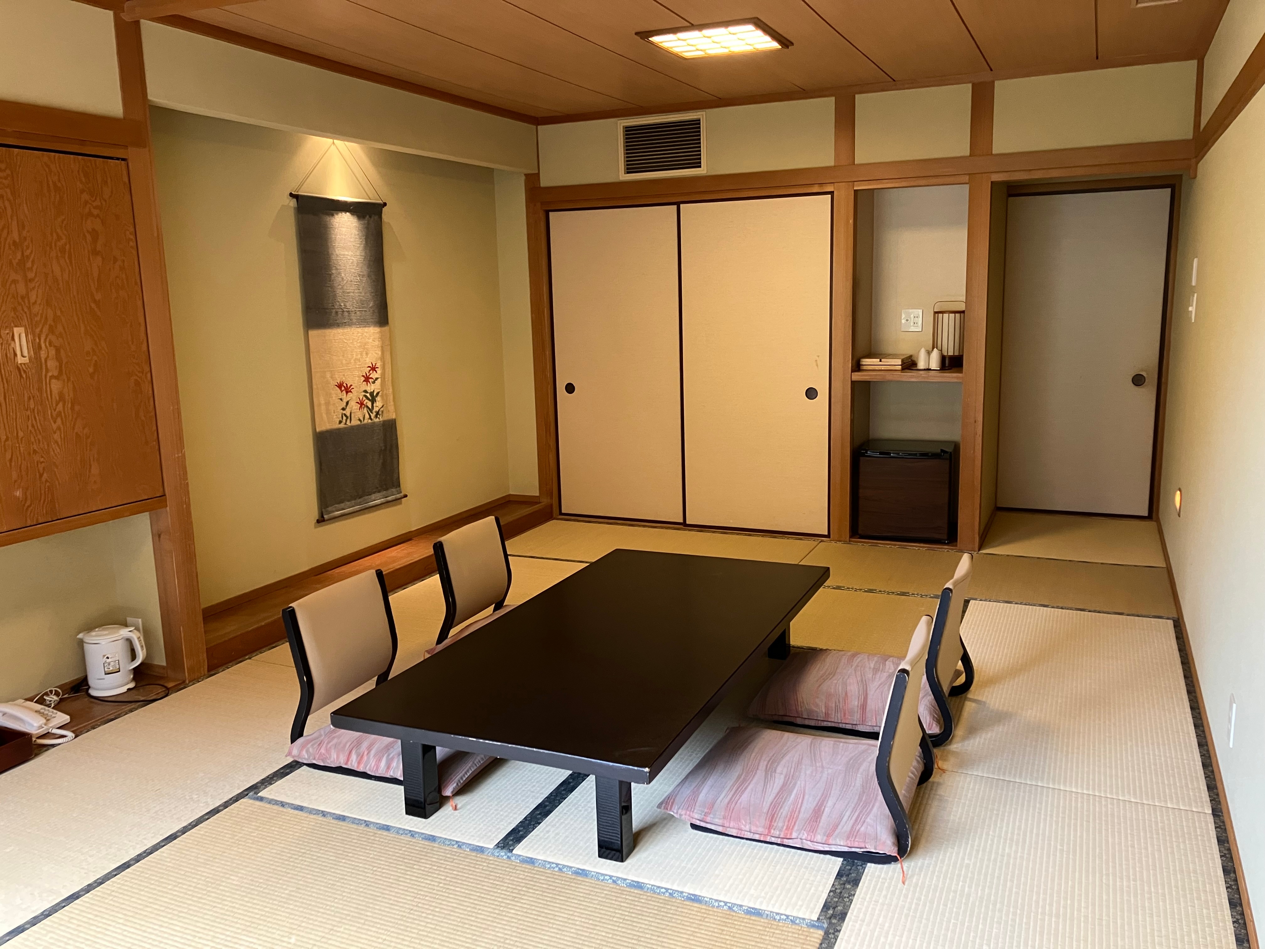 Main building Japanese style room 10 tatami mats