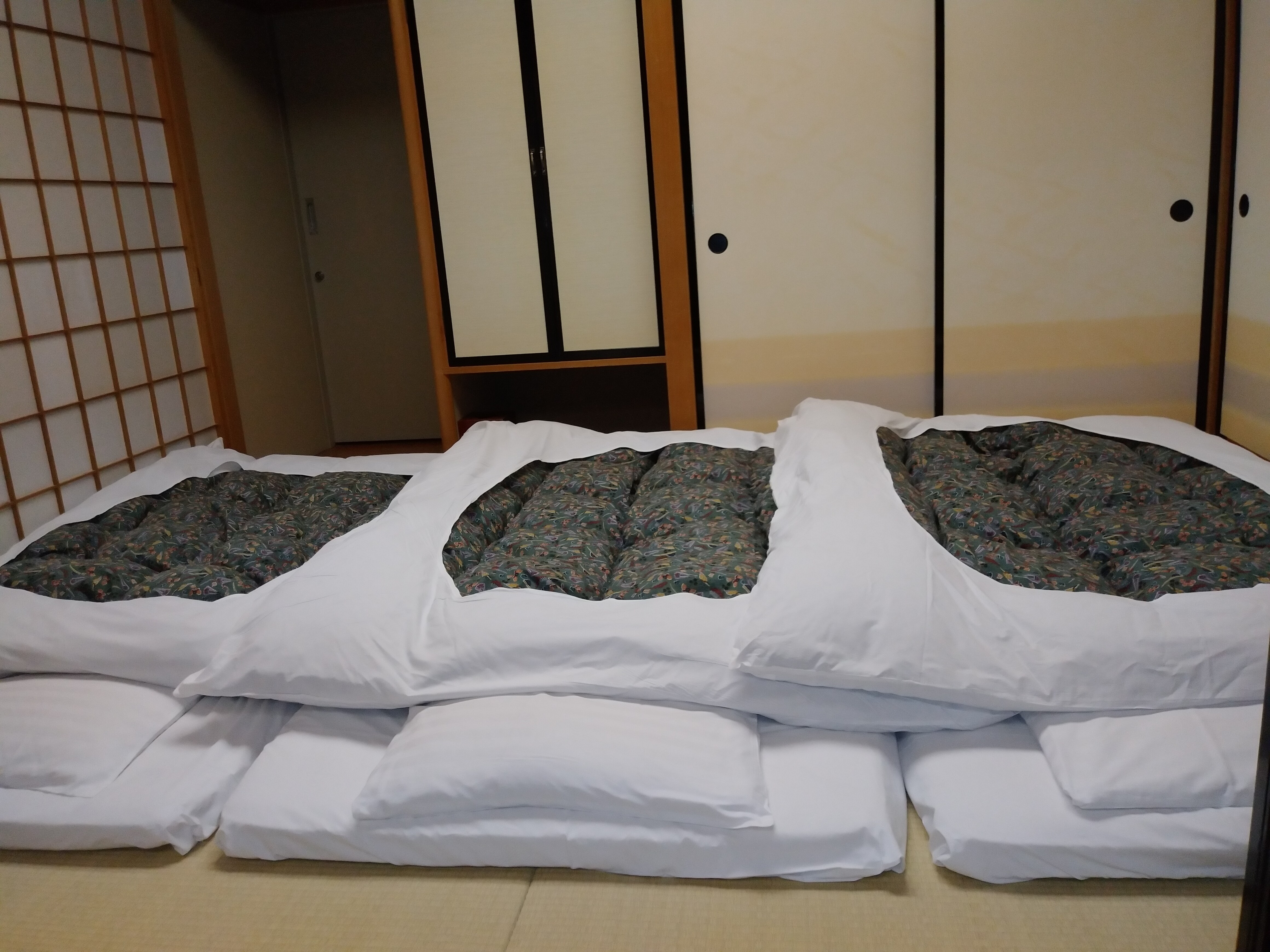 일본식 침구는 이불입니다.