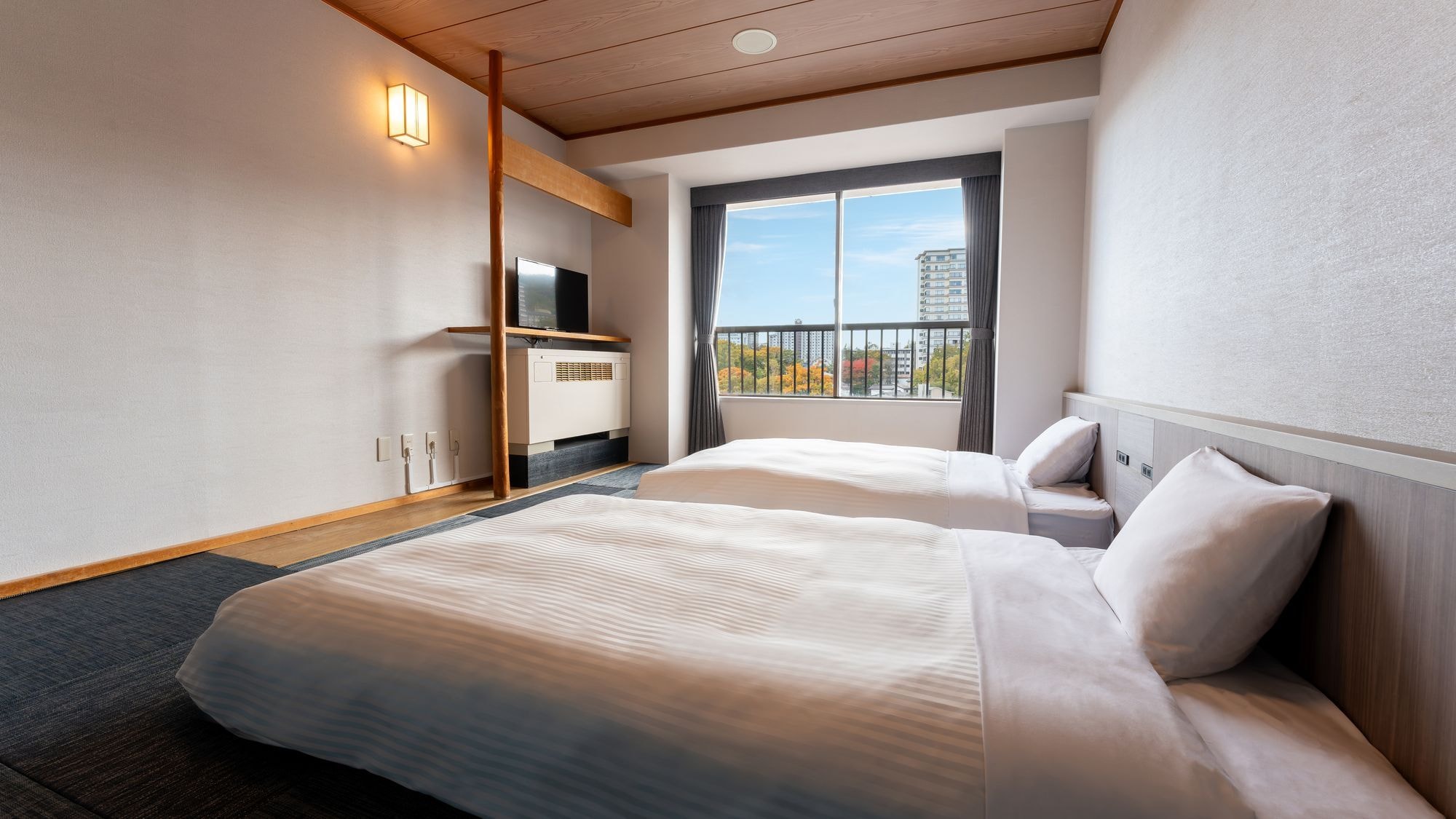 Deluxe Japanese-style twin room (10 tatami mats)