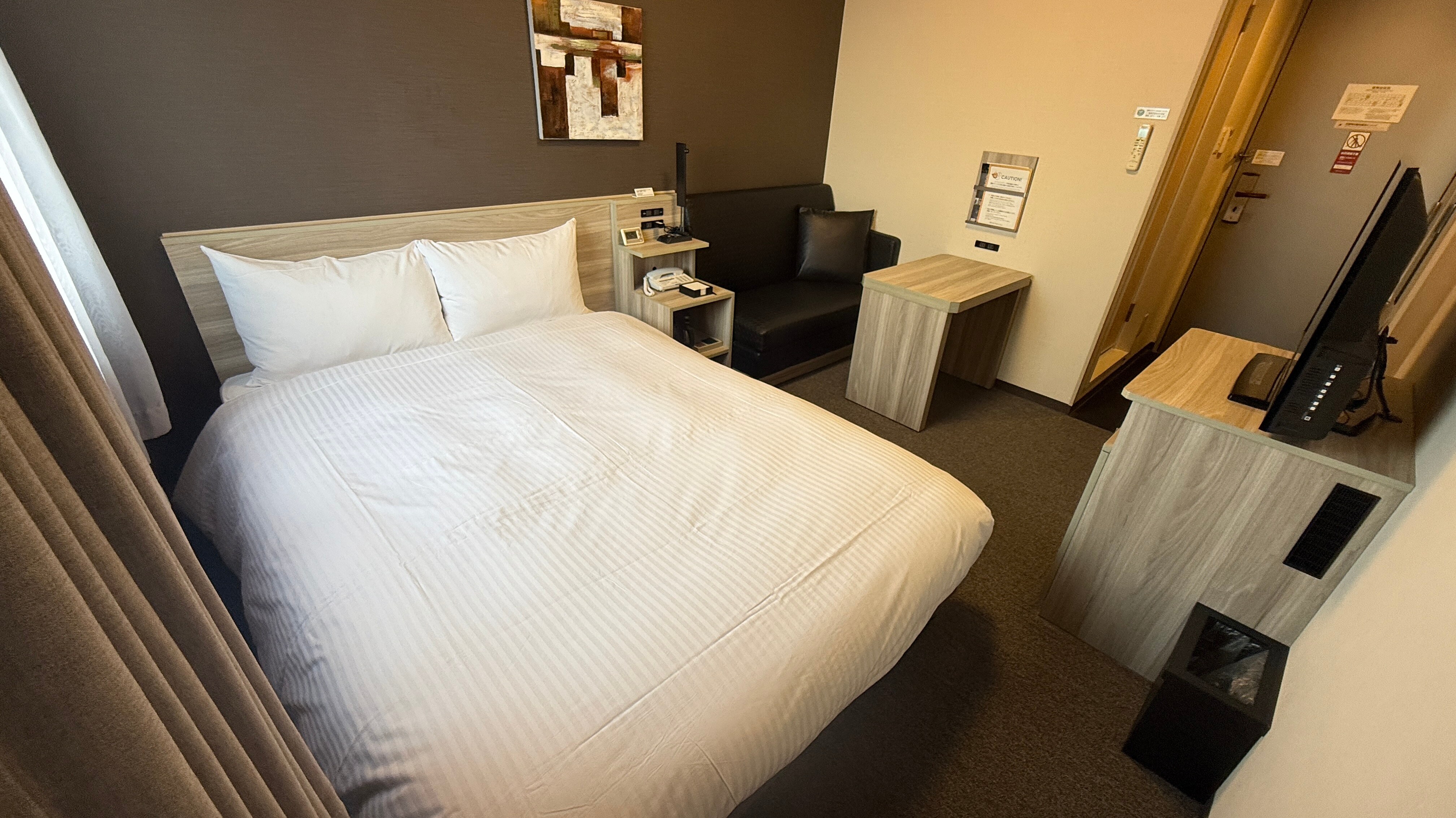Standard Semi-Double Room 2