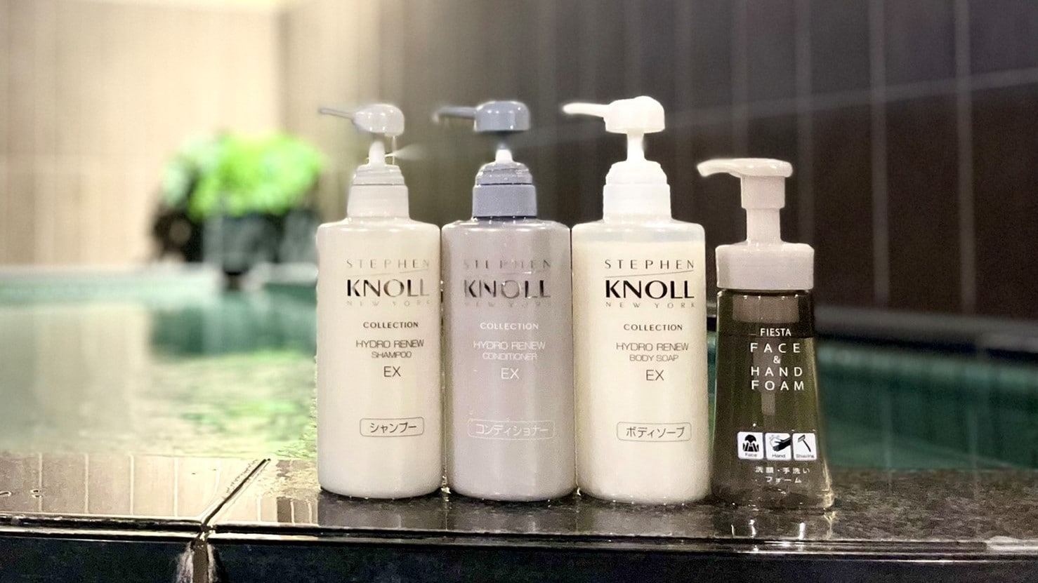 ห้องอาบน้ำสาธารณะสำหรับสตรี [ซีรีย์ KOSE Steven Knoll] แชมพู ครีมนวดผม สบู่เหลวสำหรับผิวกาย