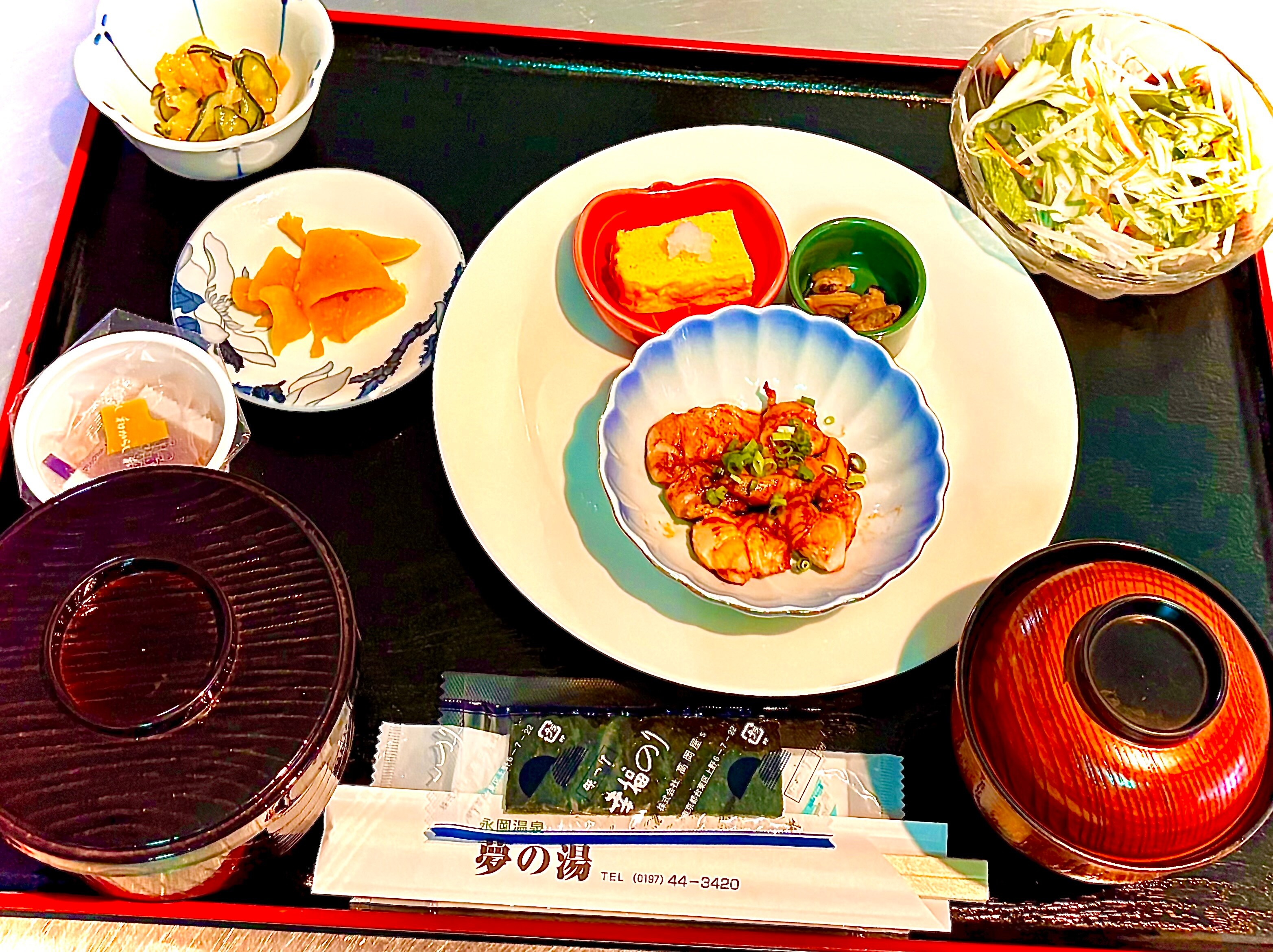 조식, 우유, 타노하타 요구르트, 커피 포함