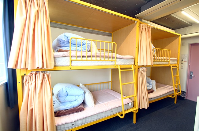 4 beds
