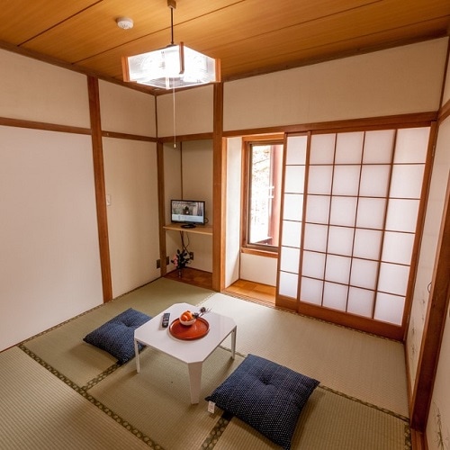 Kamar bergaya Jepang (4,5 tikar tatami)