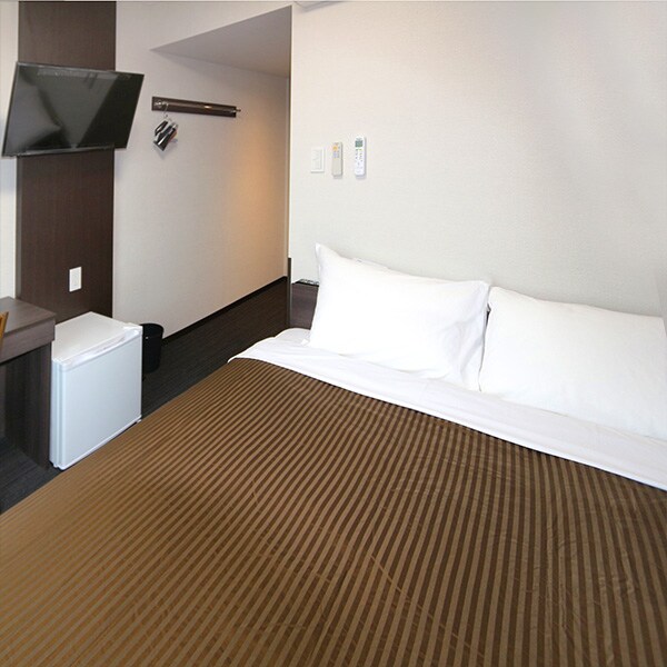 Double room [140cm wide bed]