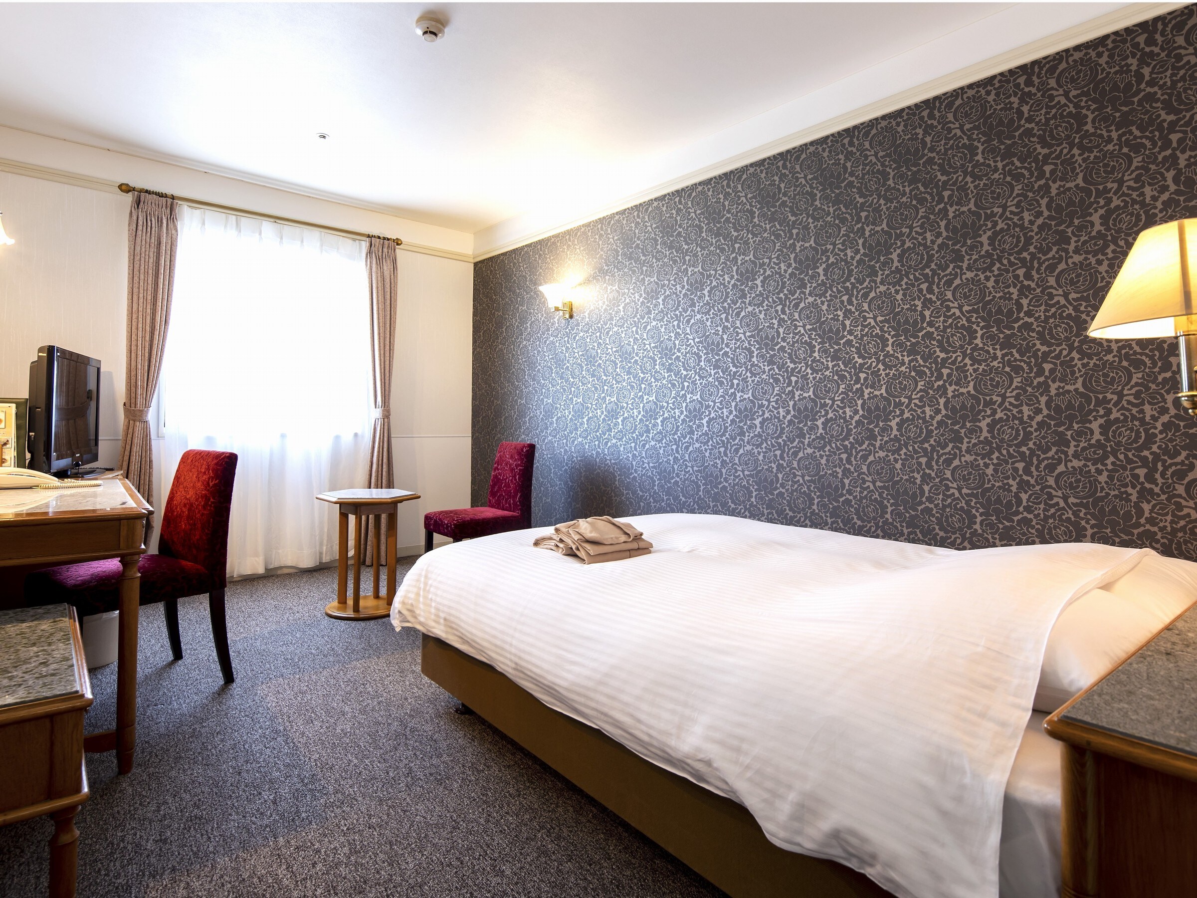 Single/Semi-double [17.5㎡: Bed 196×120cm]