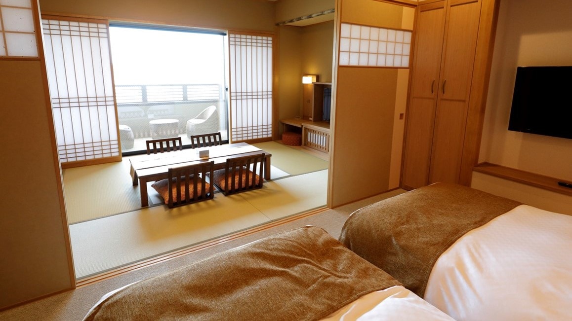 [Main building] Japanese and Western room with open-air bath