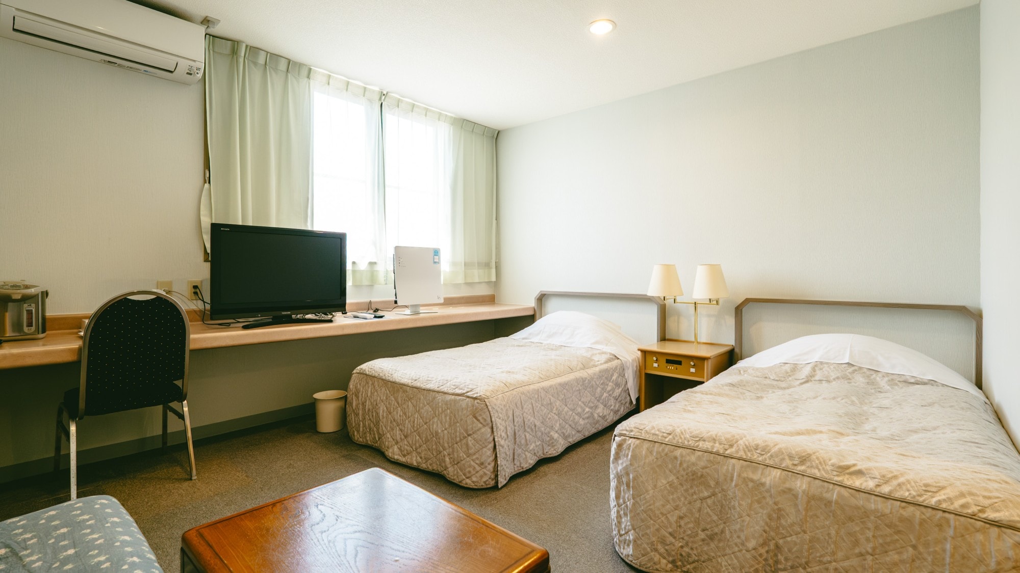 [ห้องทวิน] (ประมาณ 20 ตารางเมตร) พร้อมห้องน้ำและห้องสุขา *มีทั้งแบบสูบบุหรี่และปลอดบุหรี่