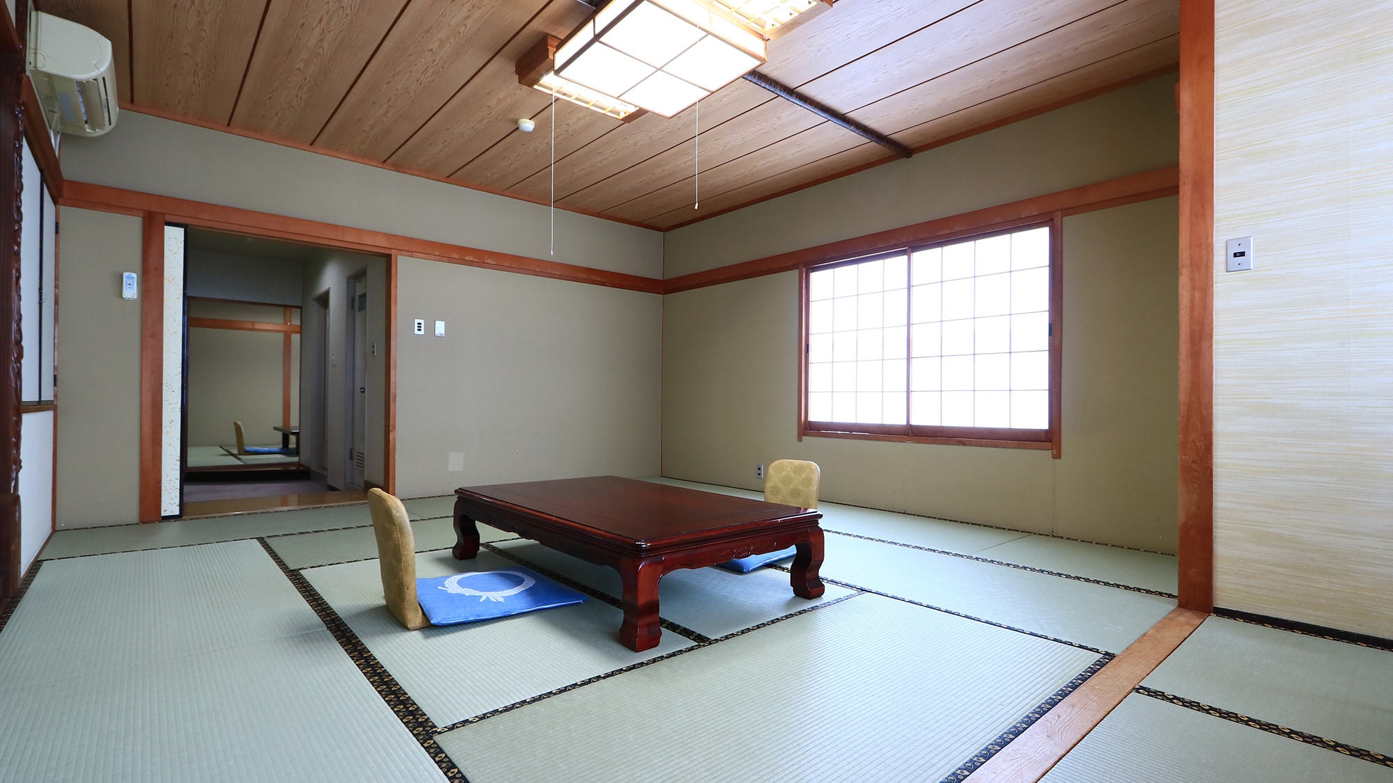 [Room] Two-room room *Clearly separated rooms*