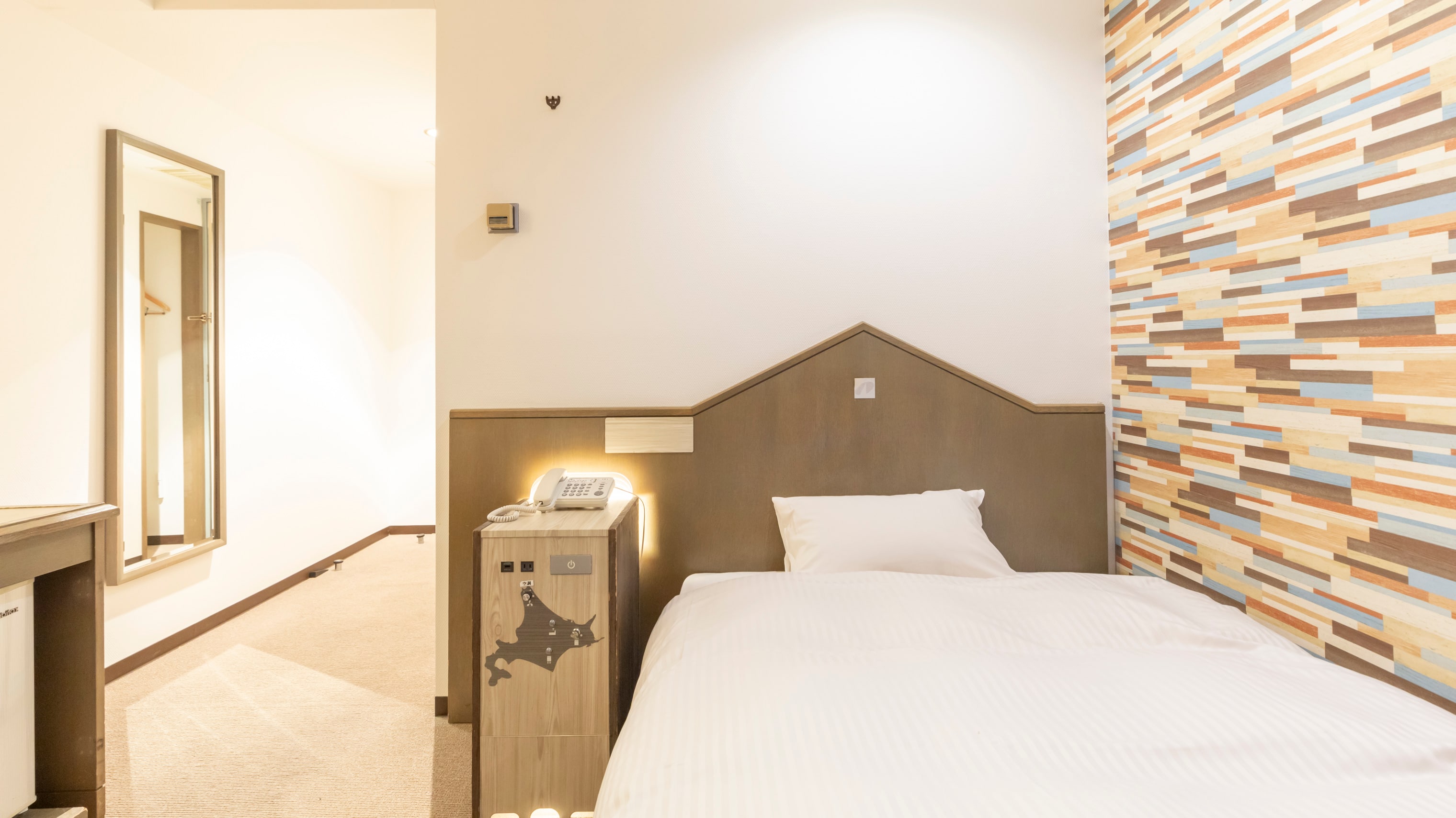 Semi-double room