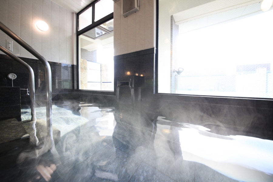 Panoramic bath for men