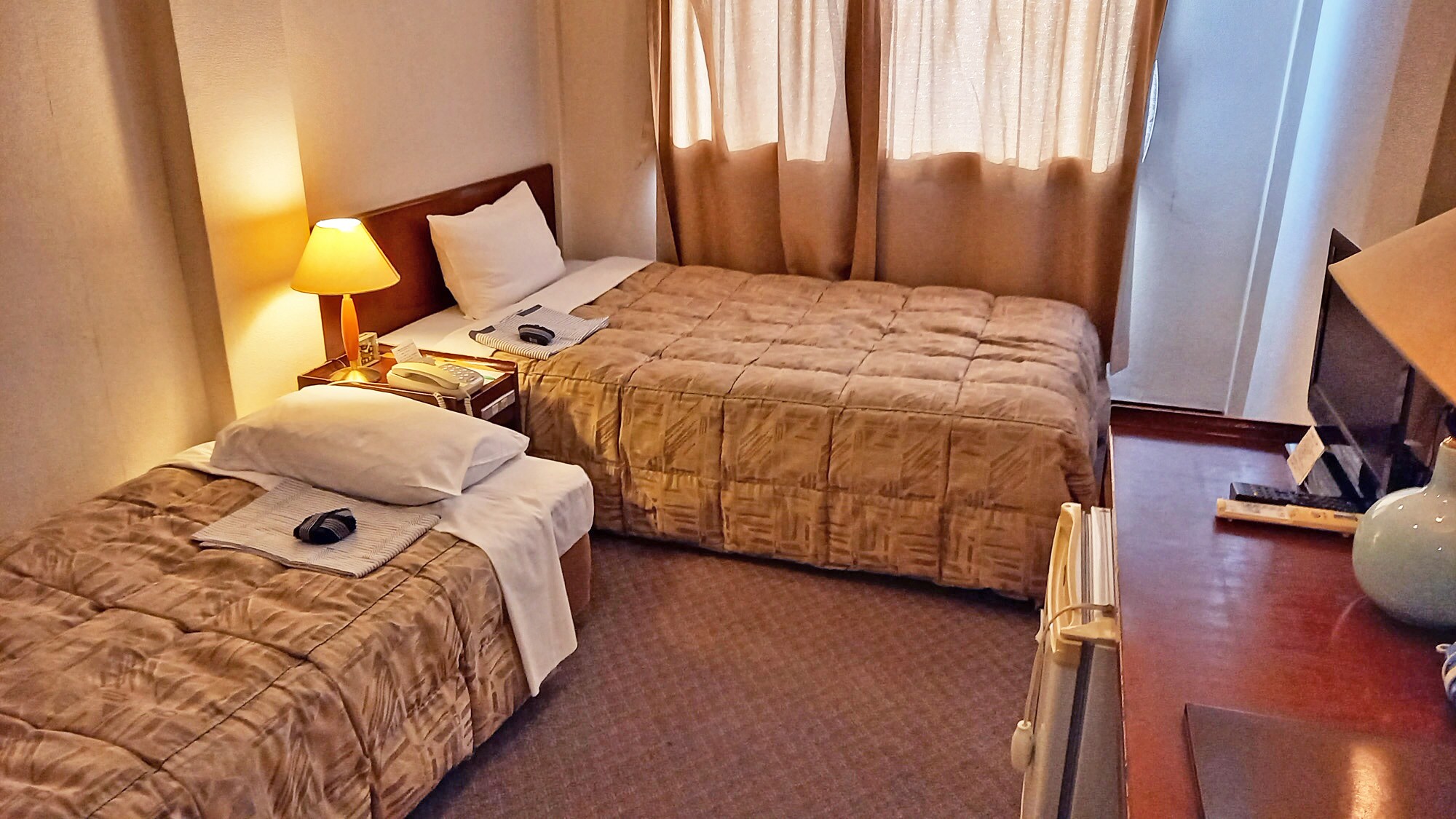 ・Spacious studio twin room
