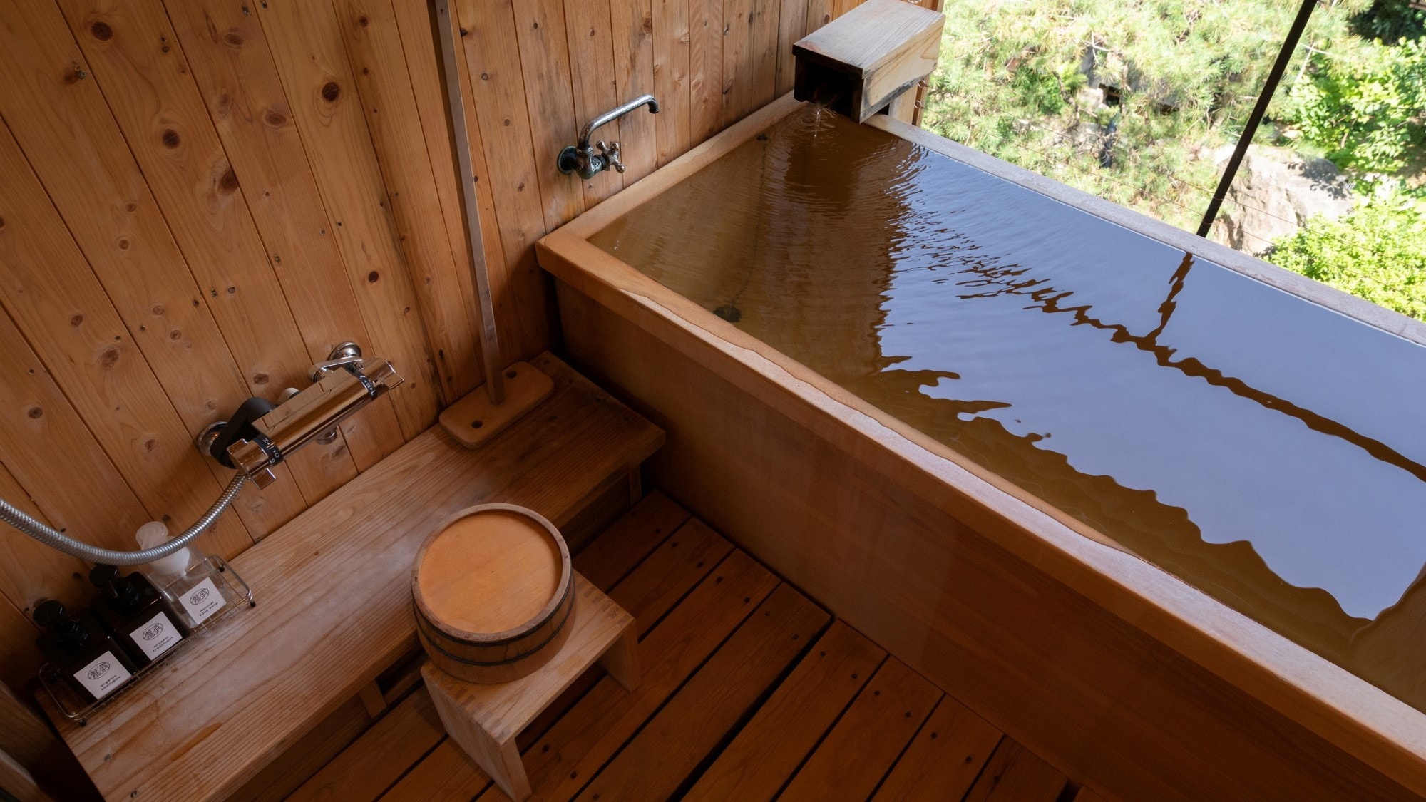 [KURA06] Japanese cypress open-air bath