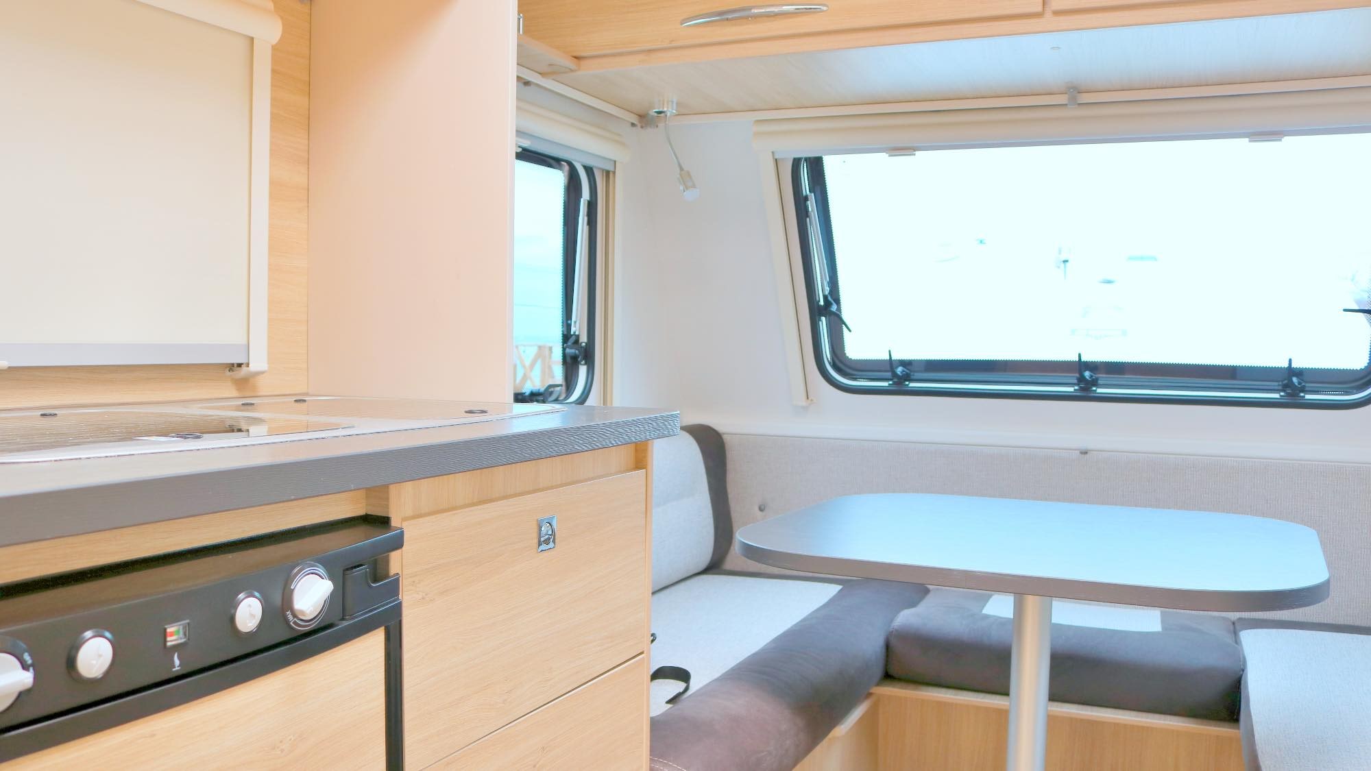Glamping Camp: Trailer
