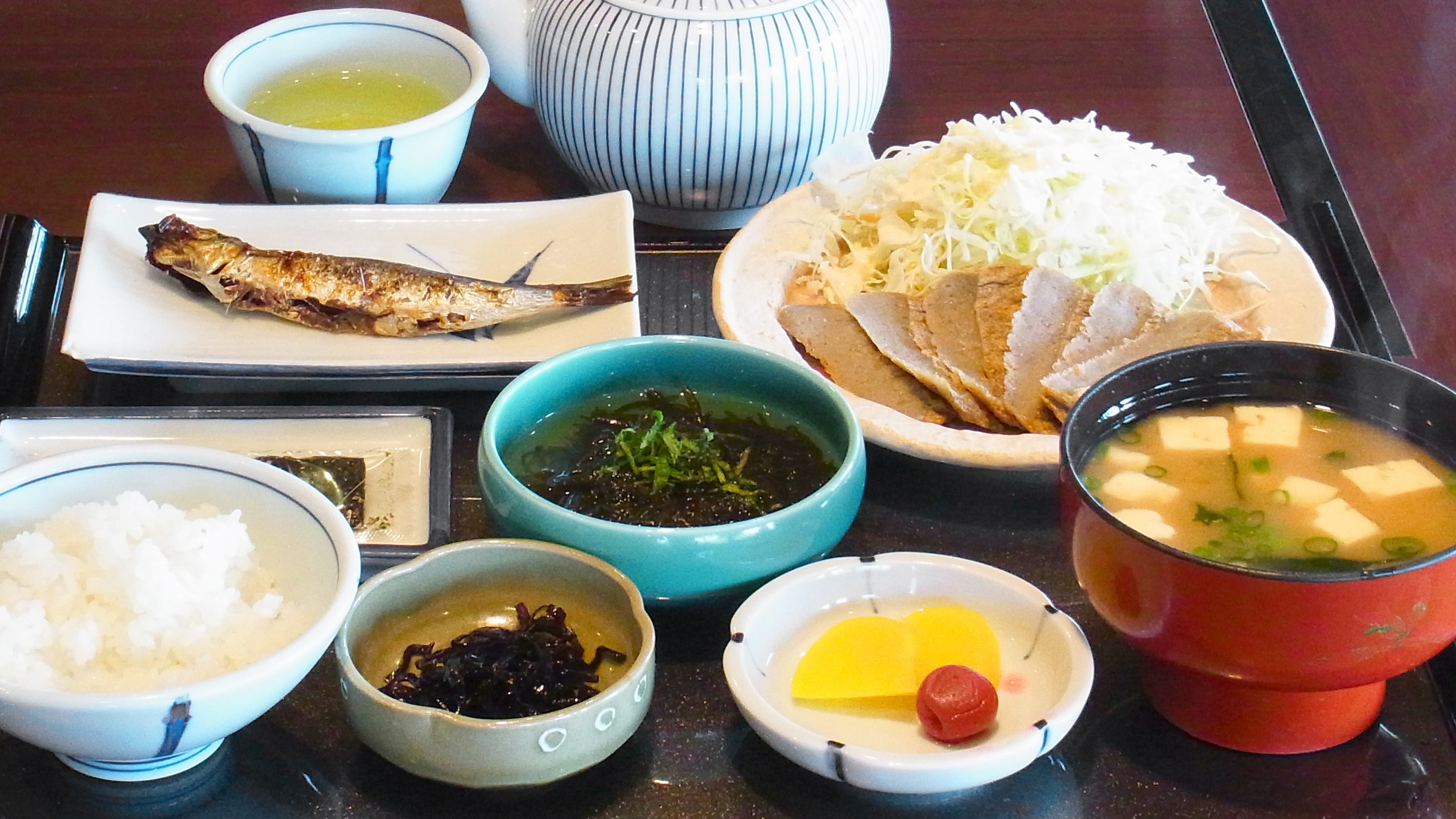 *[Breakfast example] We offer a Japanese breakfast that includes locally produced dishes such as fried small sardines and river fish.