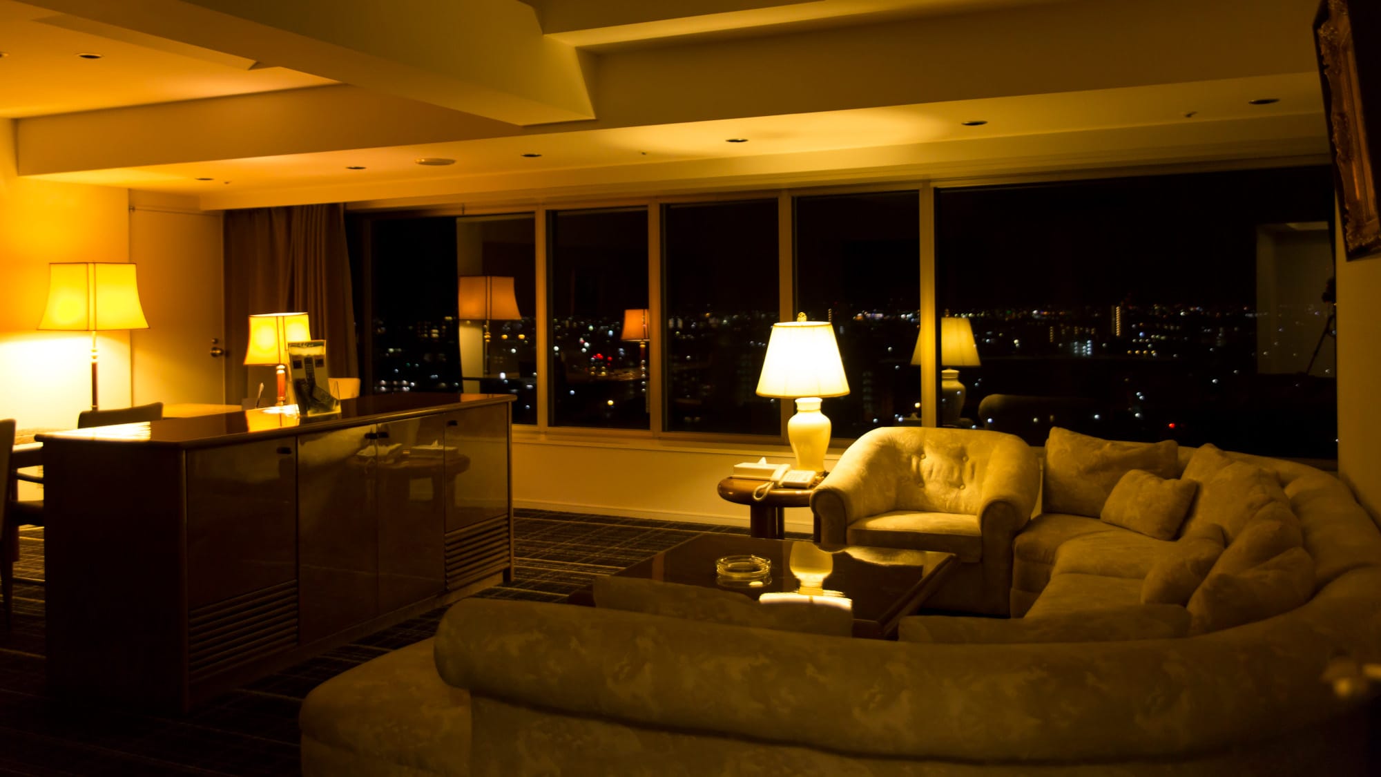 [Royal Suite on Mt. Fuji side] 11th floor, 130㎡ special room floor