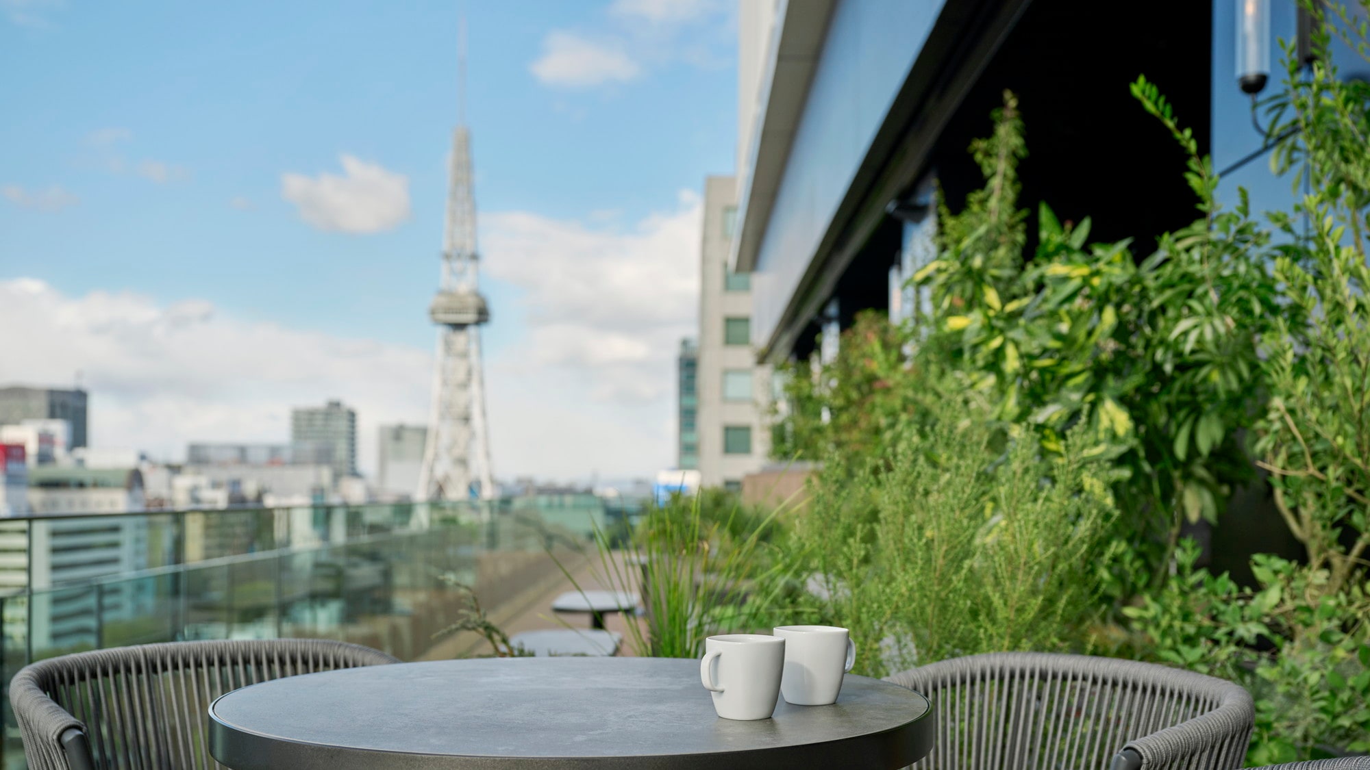 7F Ăn uống cả ngày "THE 7th TERRACE" Khu vực sân thượng