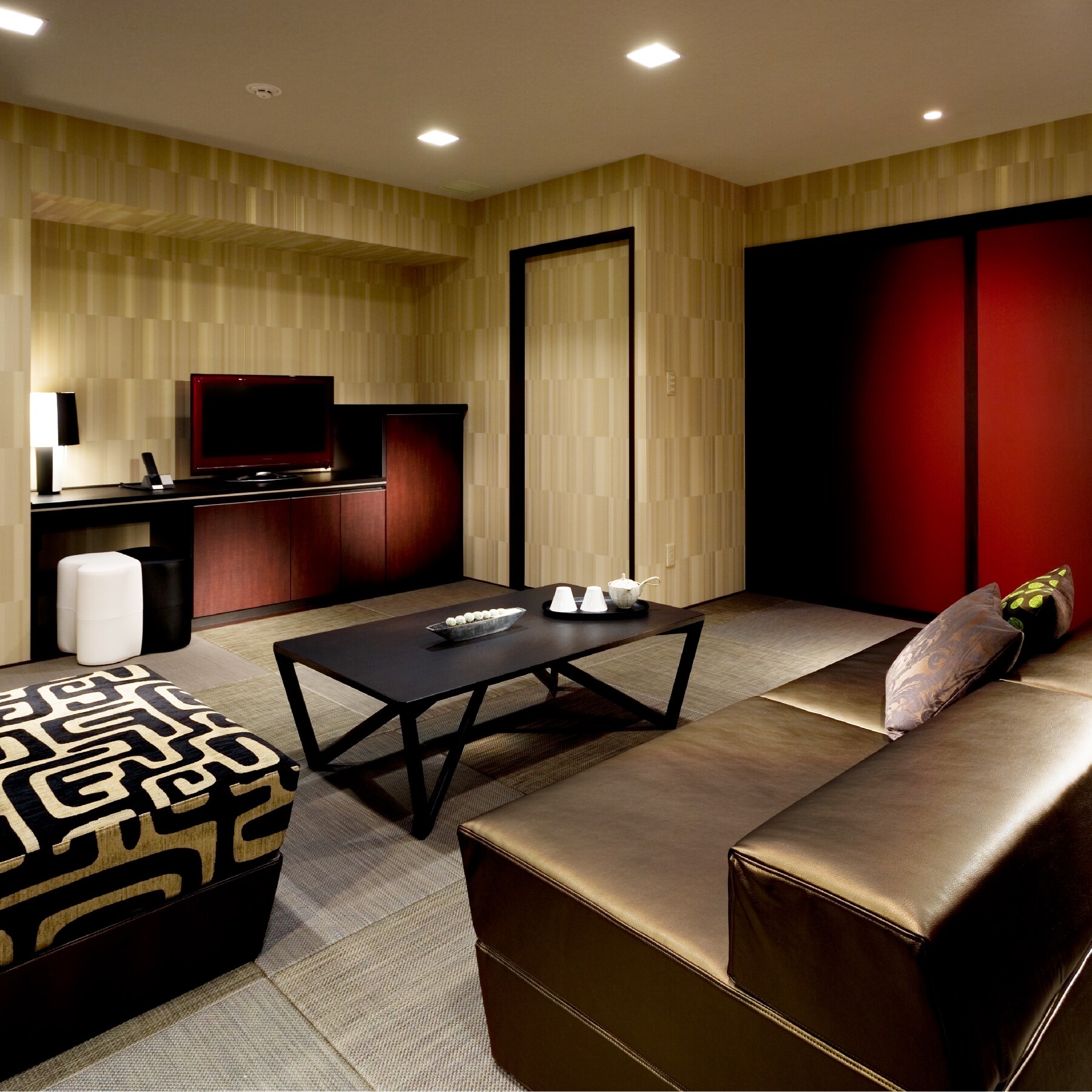 [豪華 43 平方米] 體驗寬敞的客房和現代時尚的日式設計