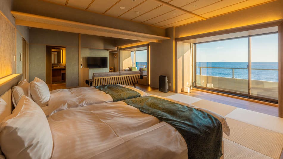 Japanese-modern Japanese-Western style suite with superb view "Shiro"