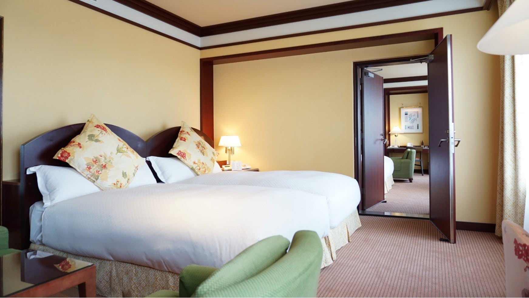 Connecting Rooms