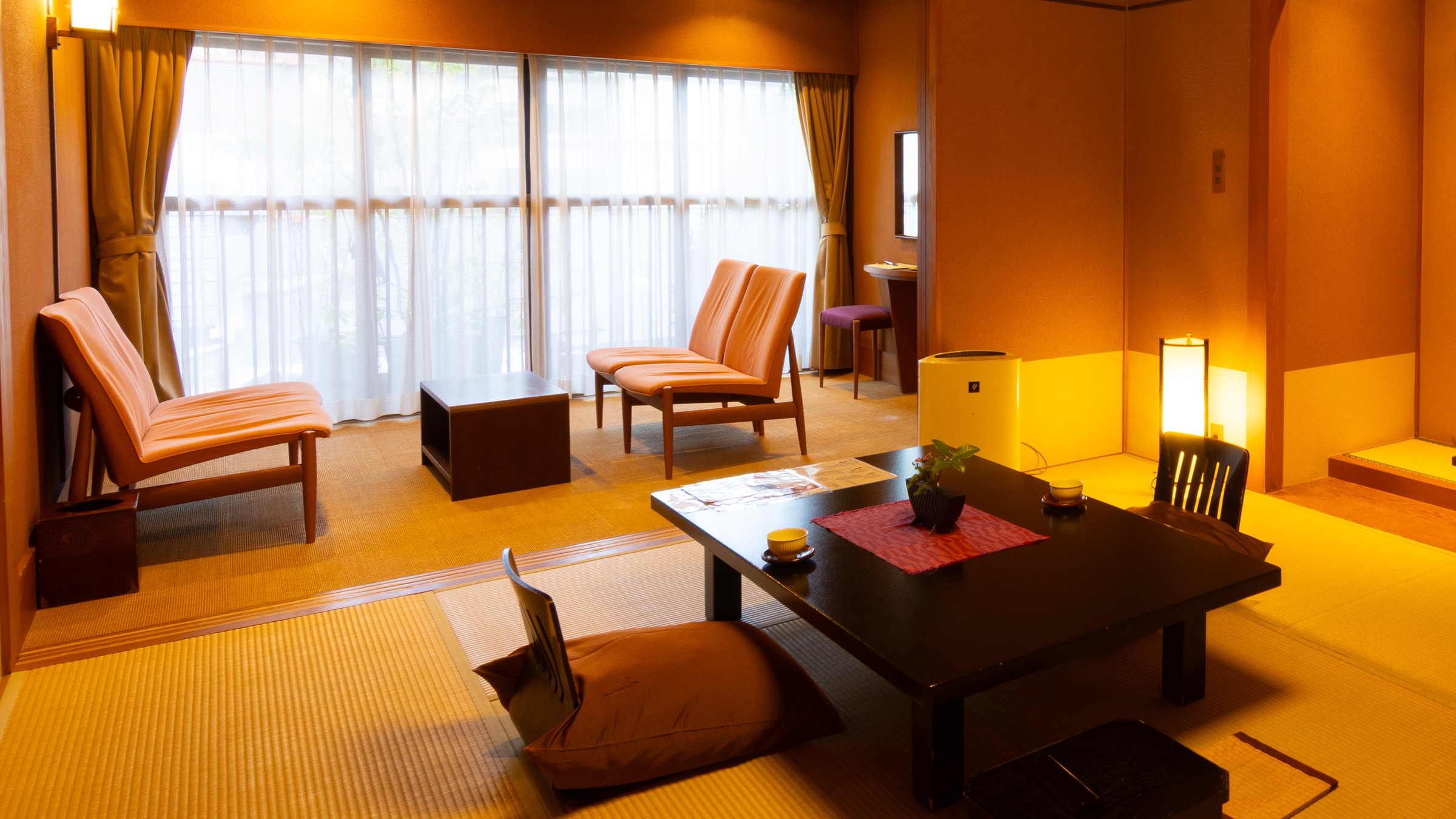<Directly flowing from the source> Guest room with semi-open-air bath [Asagiiro] [Konpekiiro] 10 tatami mats + 6 tatami mats