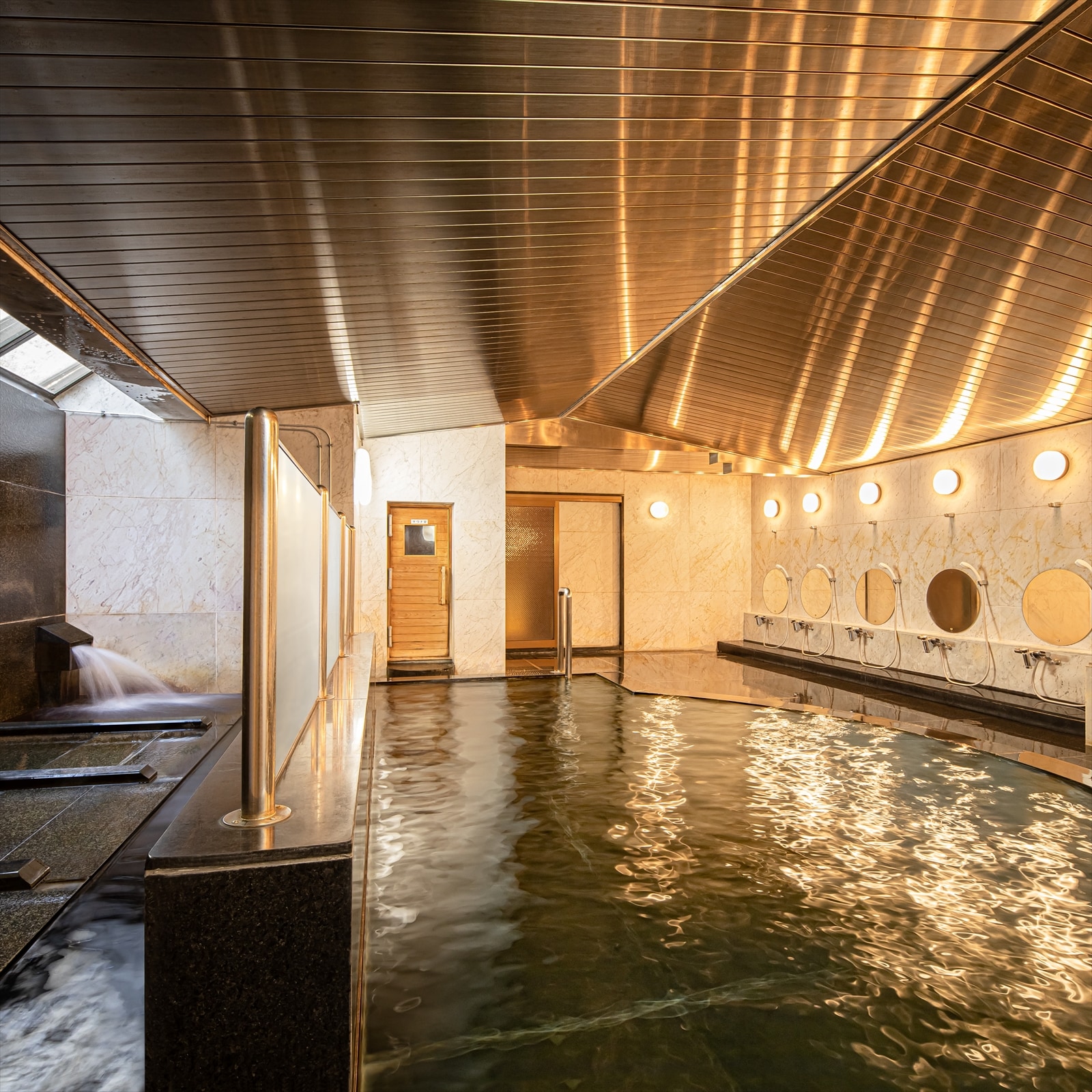 Large hot spring bath