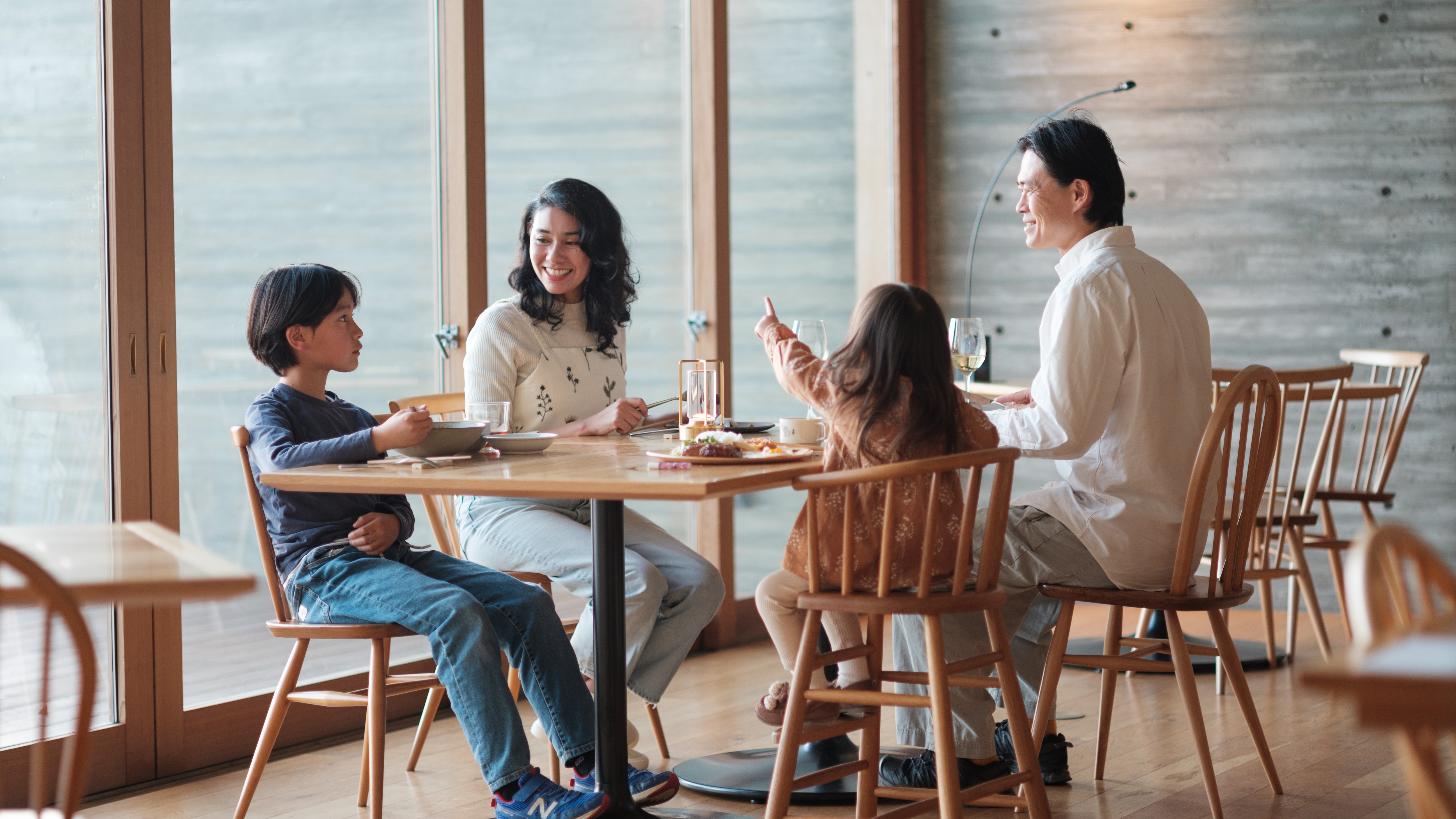 A restaurant where you can spend pleasant family time