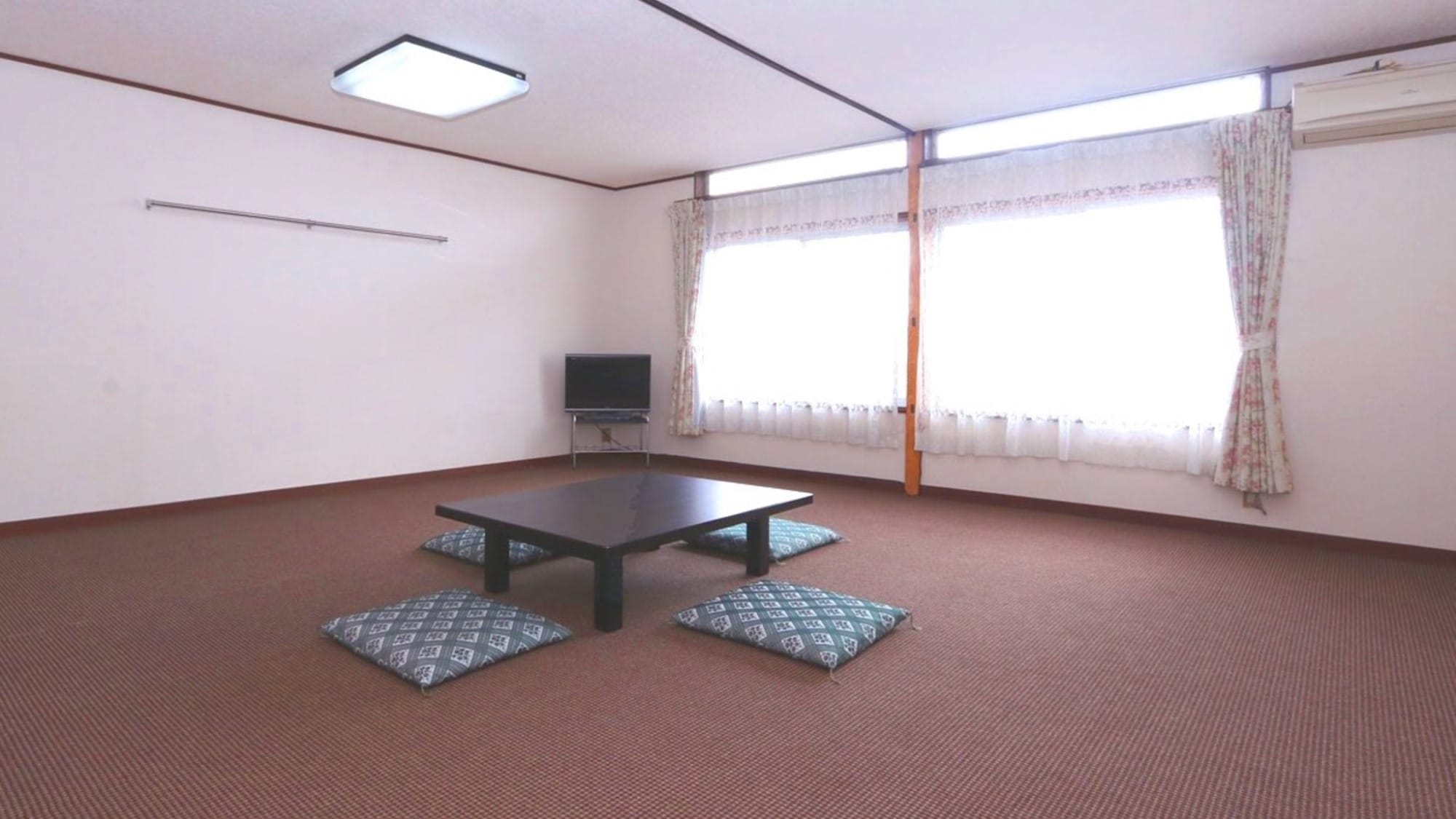 20 tatami mats (main building, western-style room)