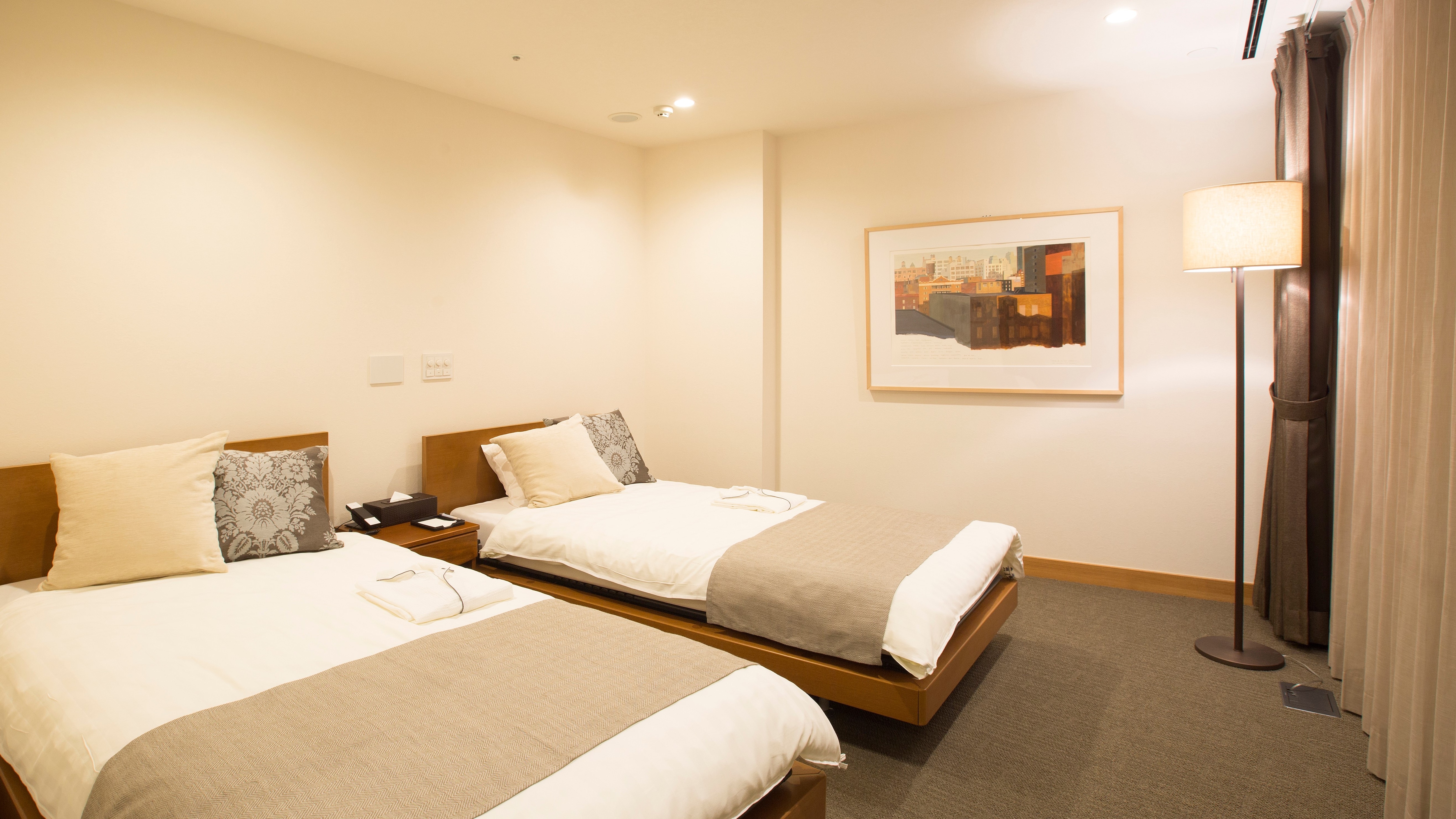 Suite 93㎡ (bedroom)