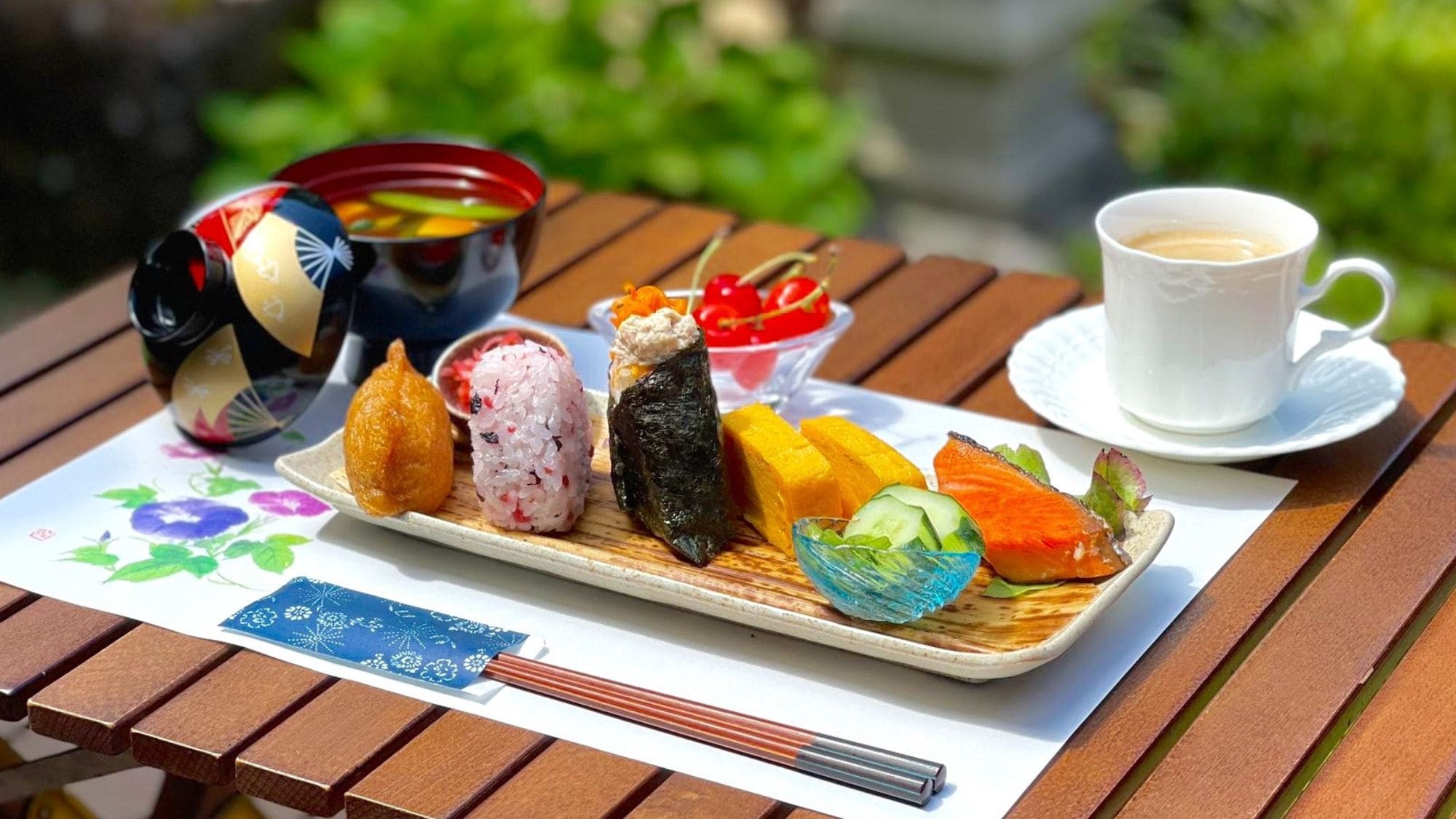 Breakfast: Japanese food (available on Tuesdays, Thursdays and Saturdays)