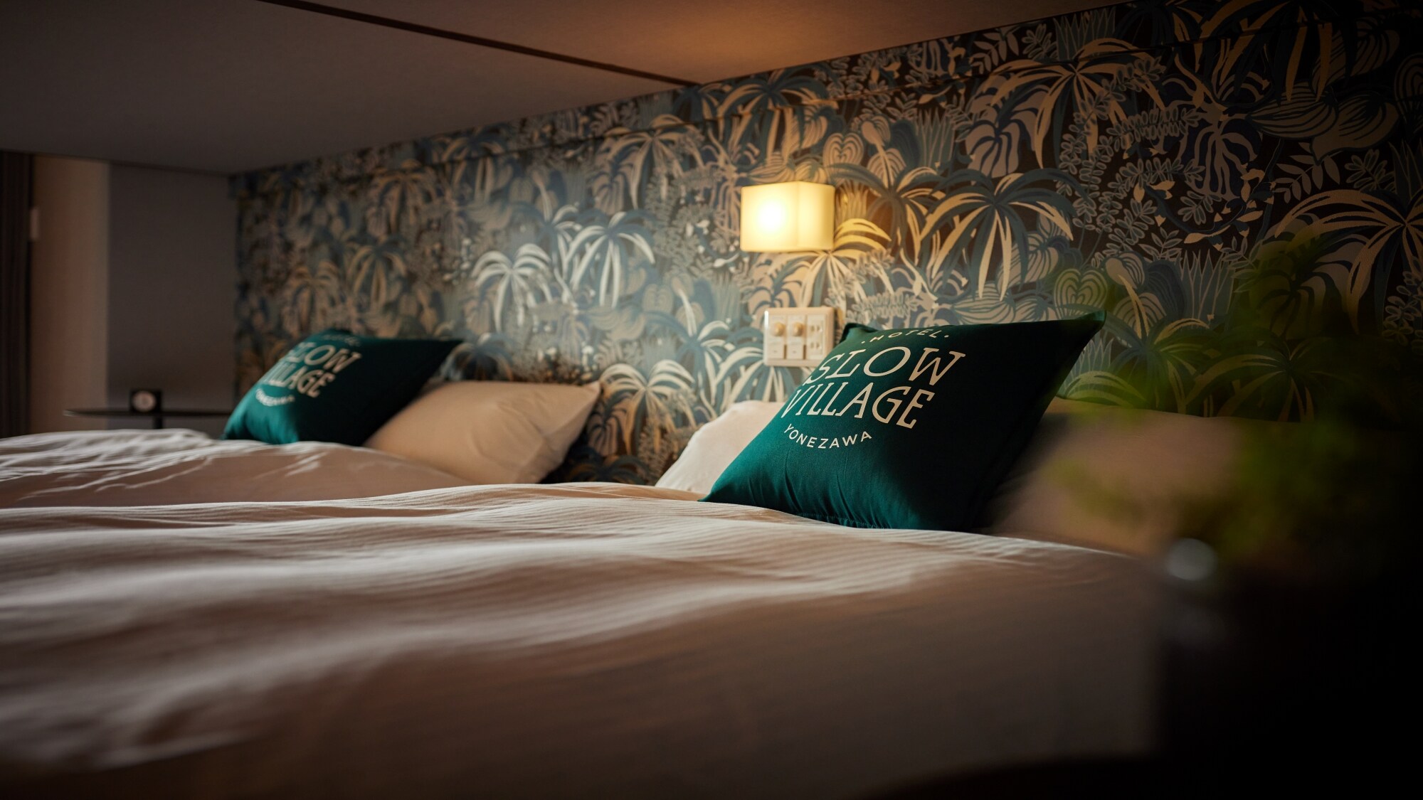 Premier Jacuzzi Suite_Bed