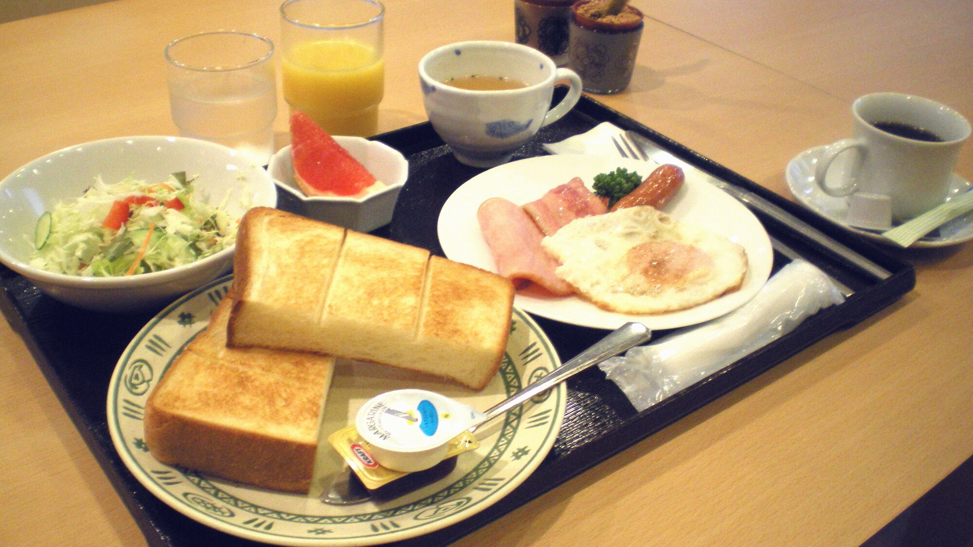Sarapan (menu set Barat)