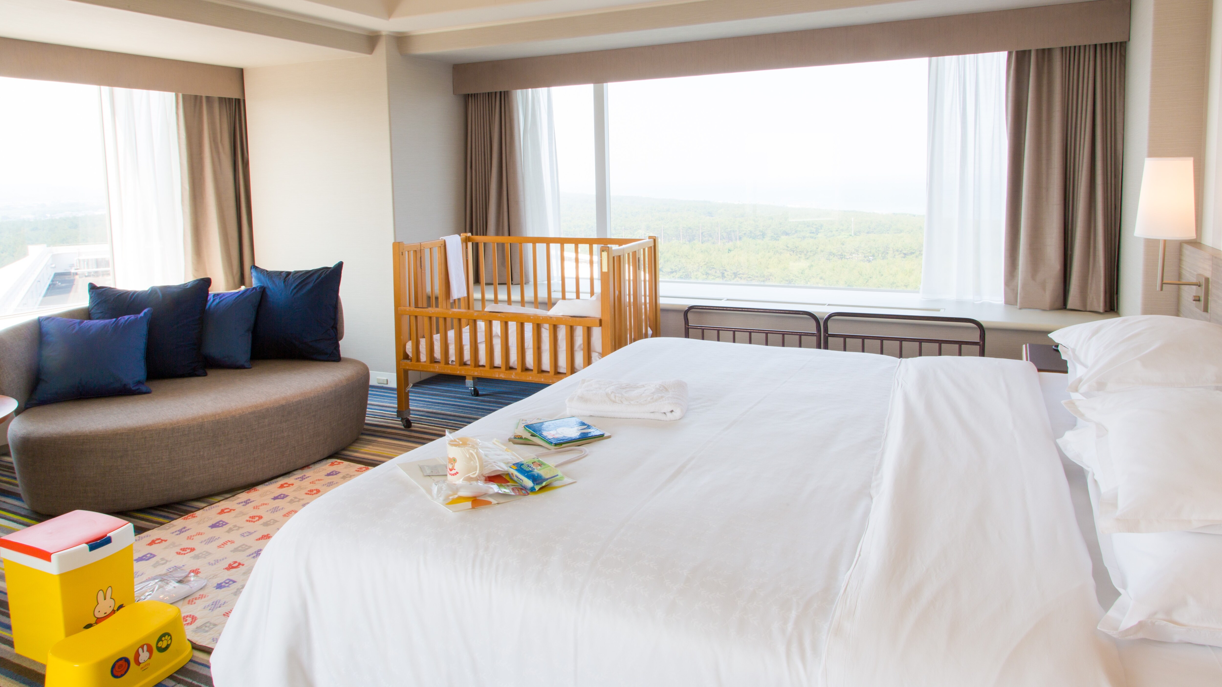 Welcome Baby Room *Illustration