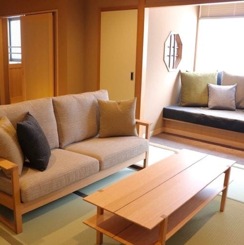 [Japanese-style bedroom with panoramic bath (75 square meters)]