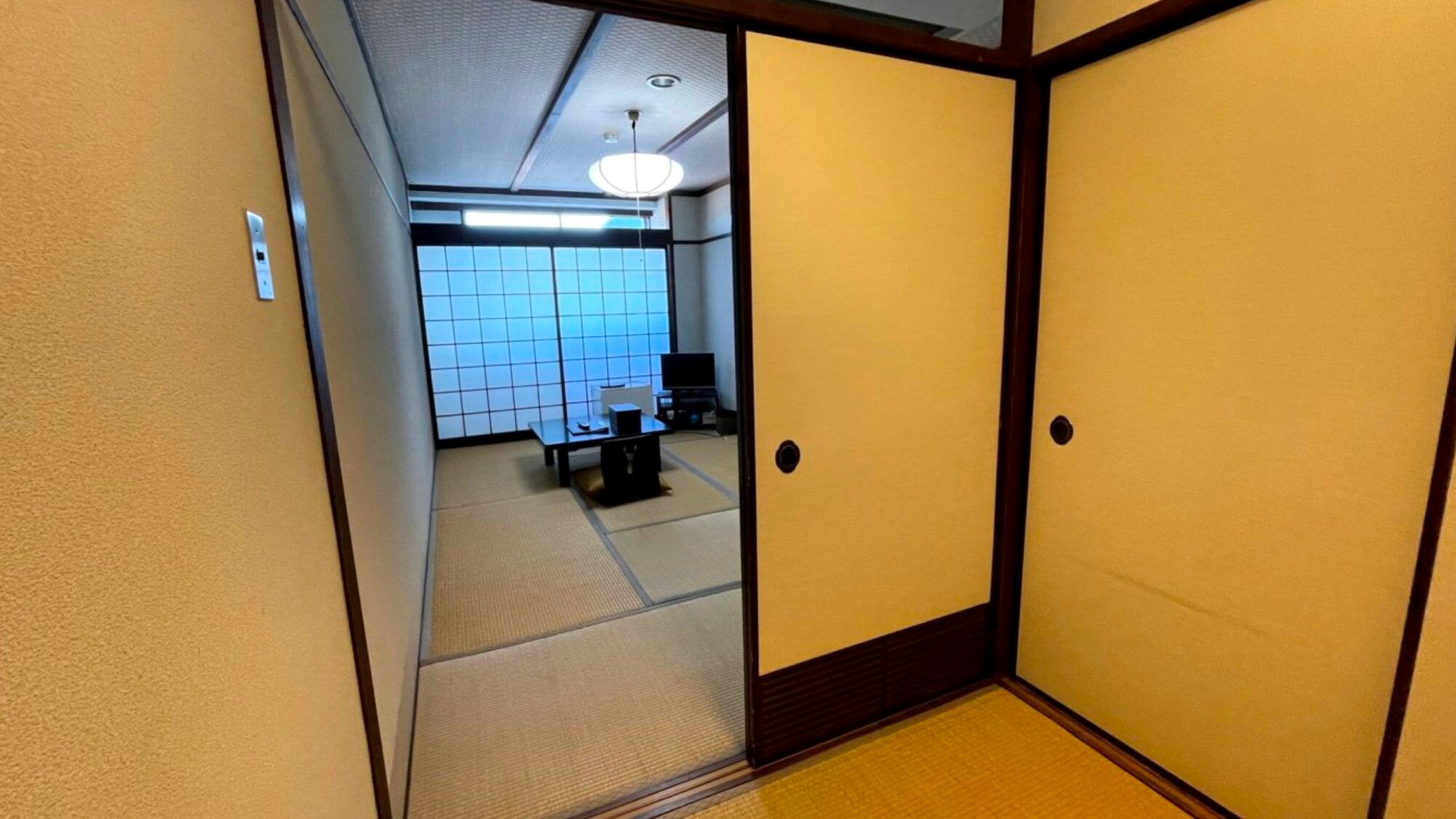 2 people capacity_6 tatami mats without bath / toilet