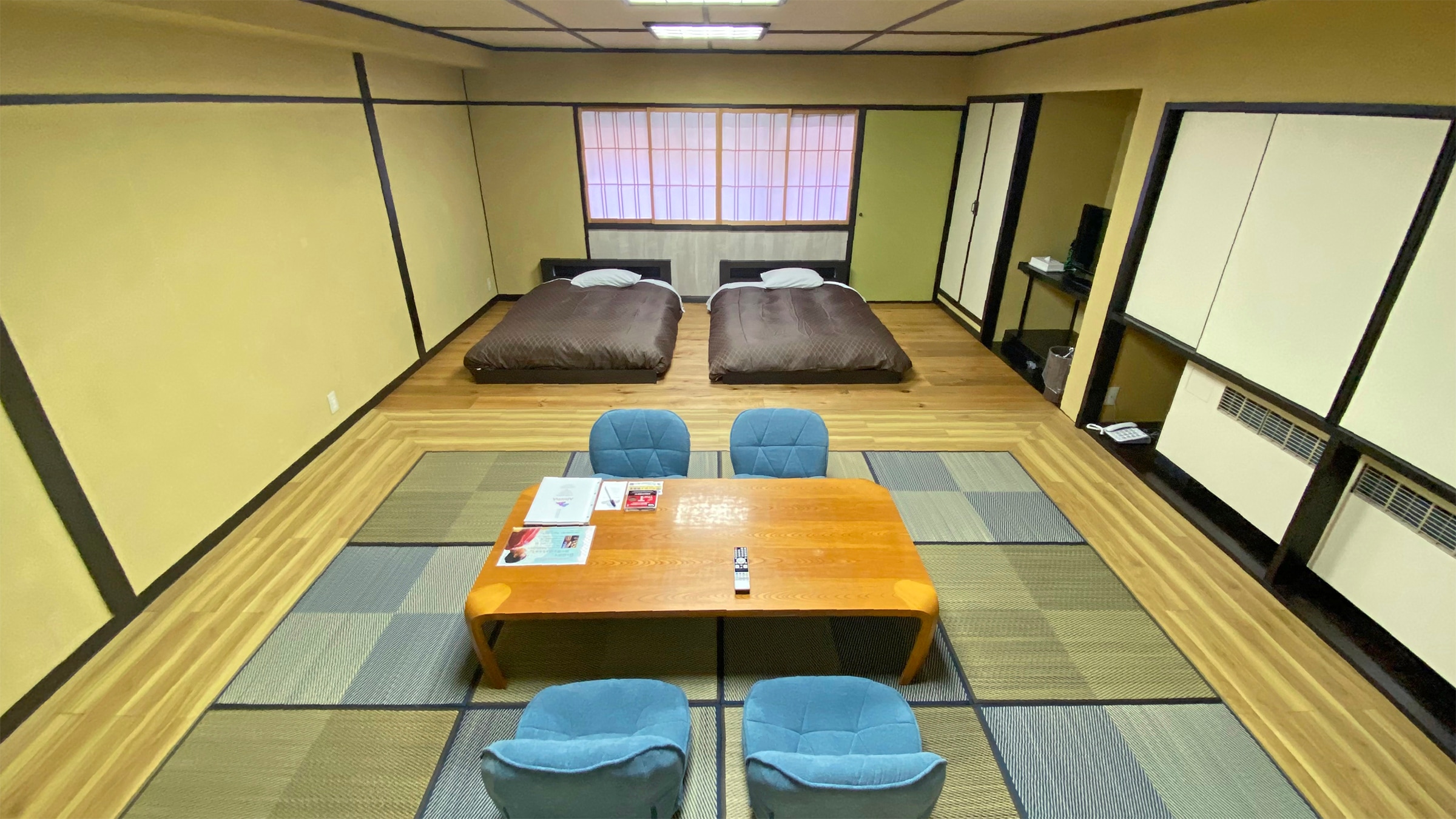 [Room] Low bed Japanese-Western style room