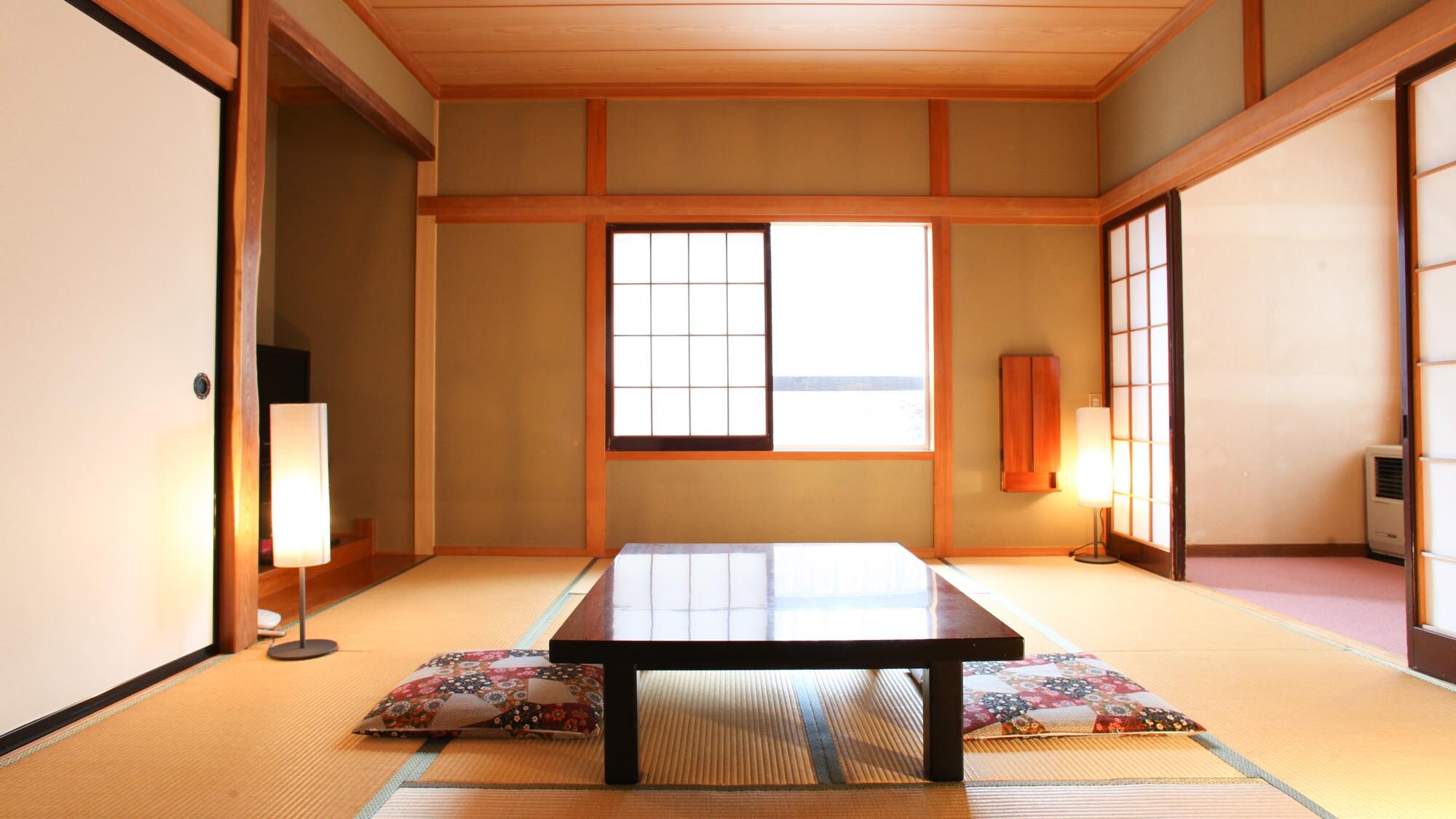 Japanese-style room