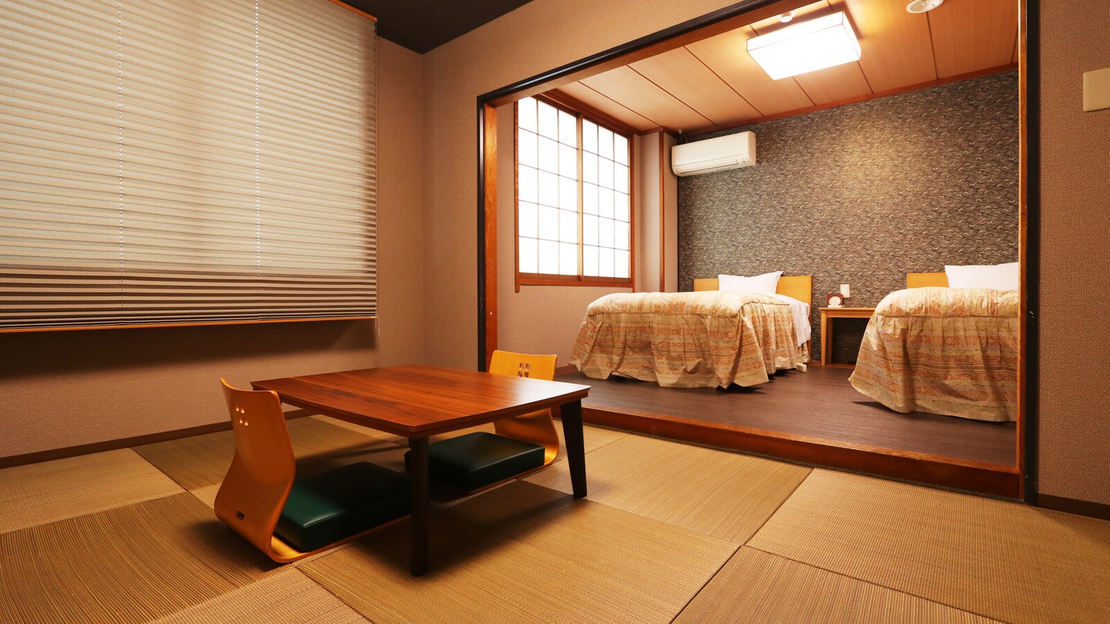 [Japanese-Western room] A spacious, relaxing, Japanese modern space.