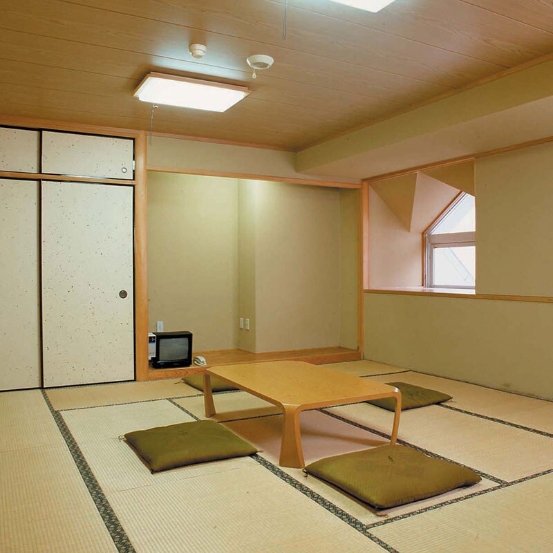 Kamar bergaya Jepang bangunan timur dengan kamar mandi
