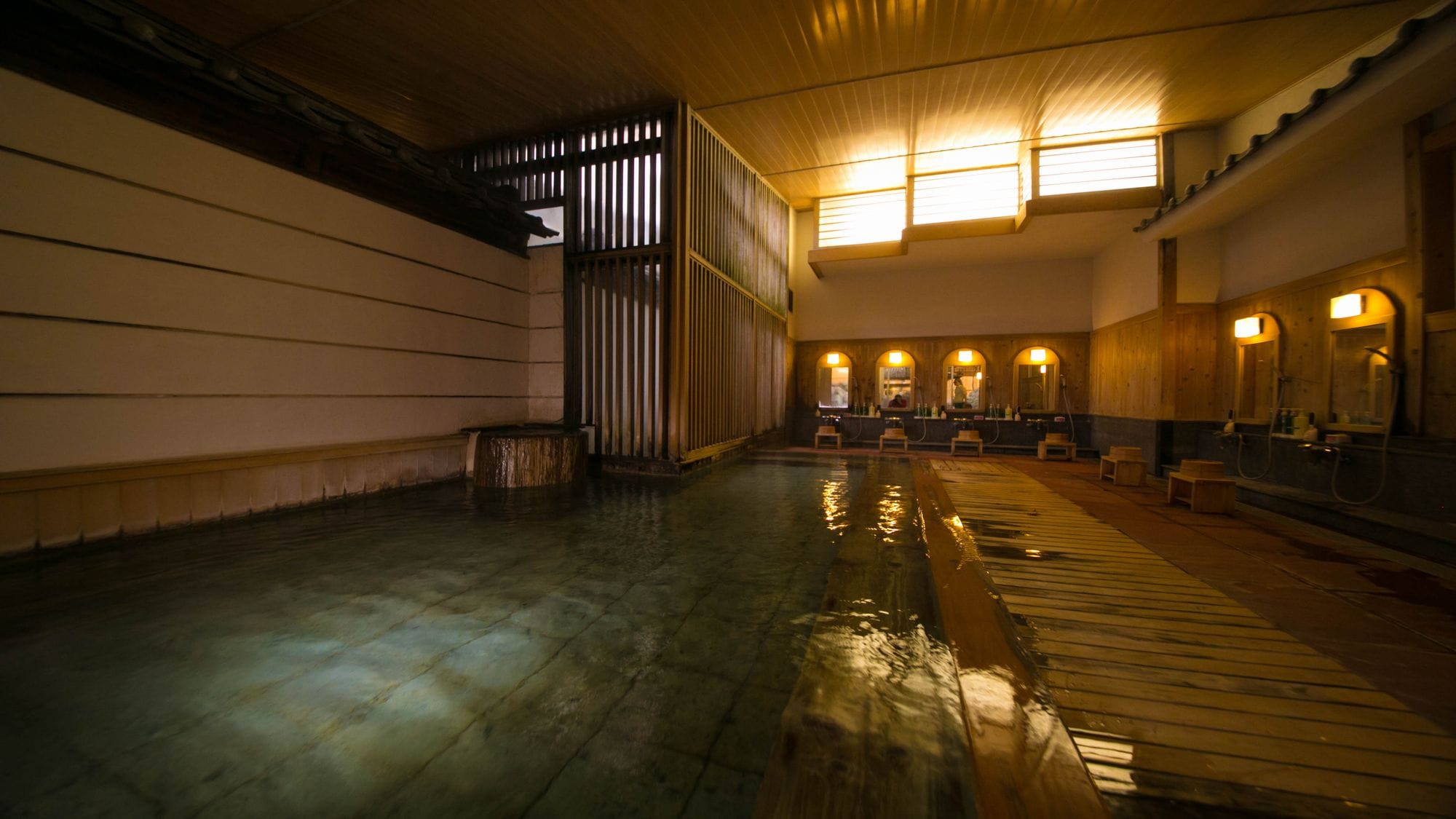 ■Large public bath■