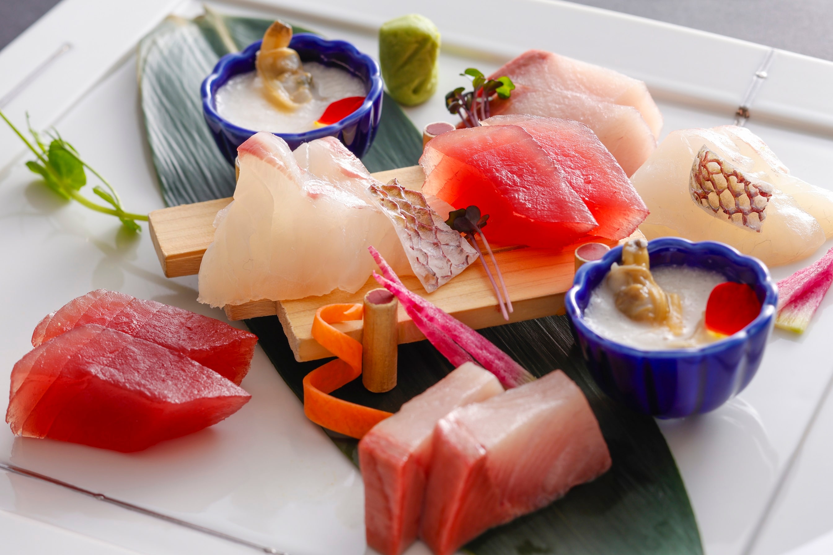 Example of a seasonal kaiseki meal for summer 2026 (sashimi) *The sashimi in the photo is for two people.