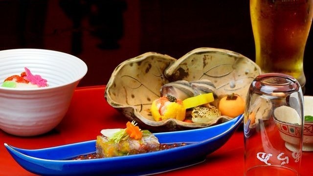[Contoh hidangan makan malam Kaiseki] Kami akan menyajikan satu atau dua hidangan dari hidangan makan malam kaiseki menggunakan bahan-bahan musiman, terutama hasil bumi lokal.