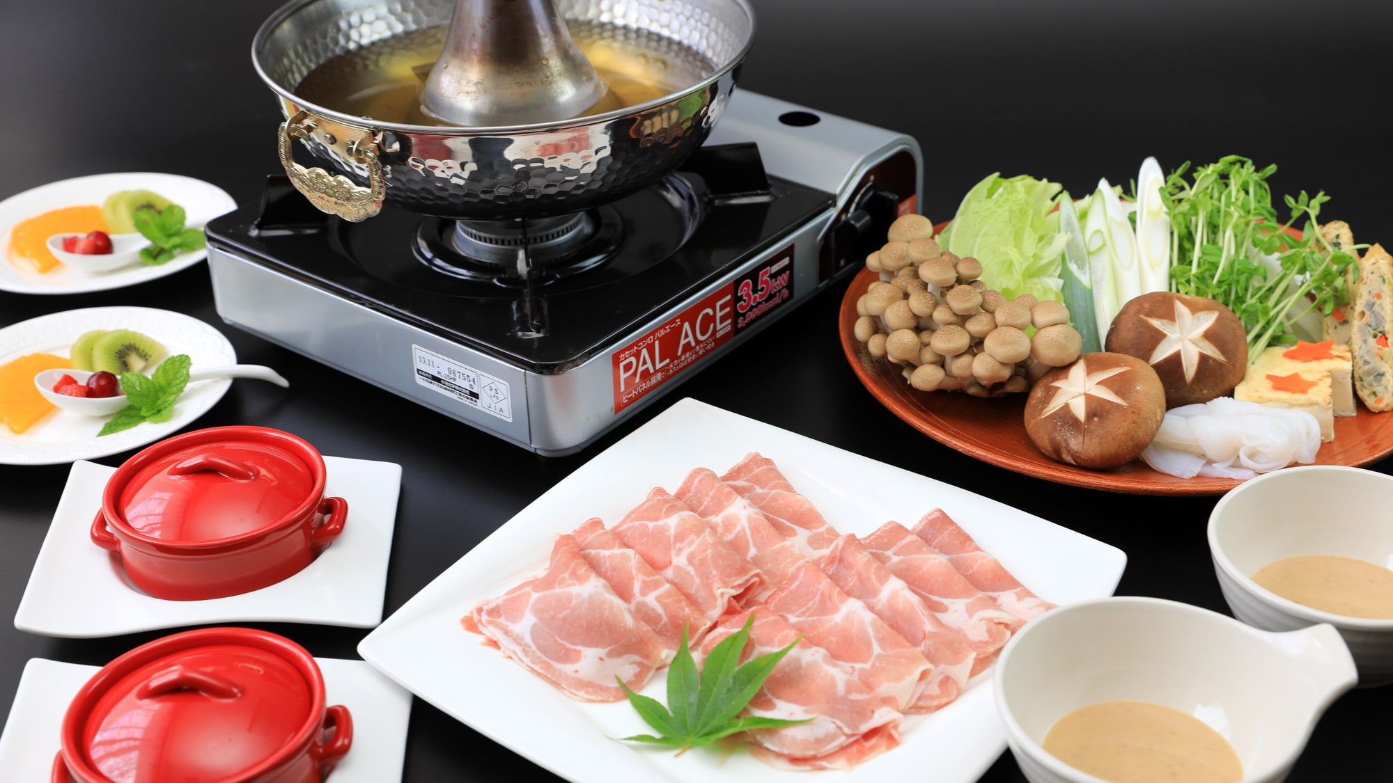 Fatigue recovery and beauty benefits ◎ Healthy, refreshing and full of flavor! Pork shabu-shabu course