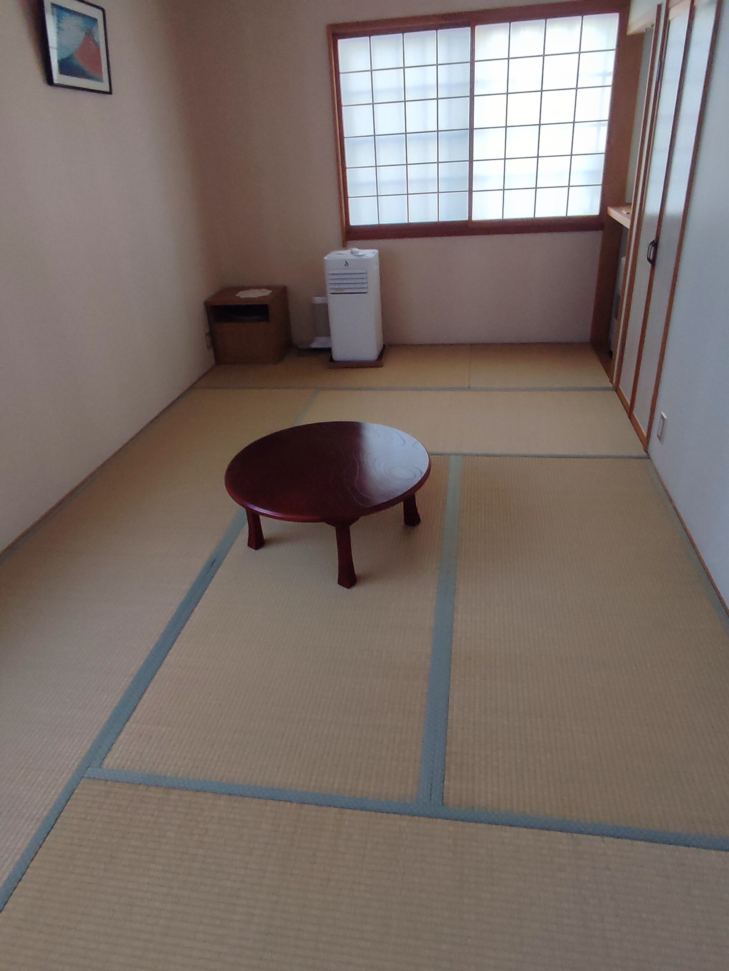 Japanese-style room