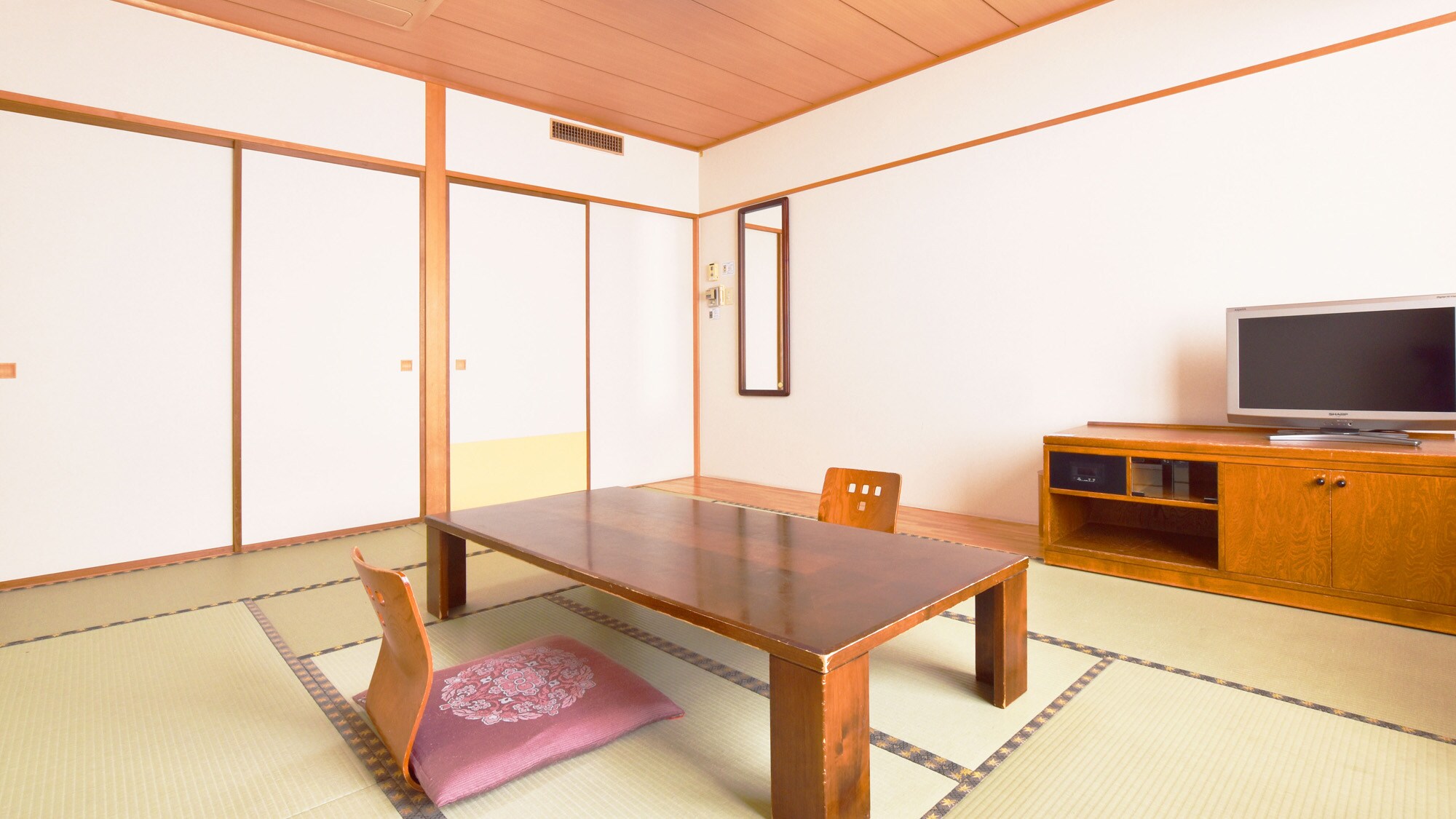 [Guest room] Japanese-style room 10 tatami mats